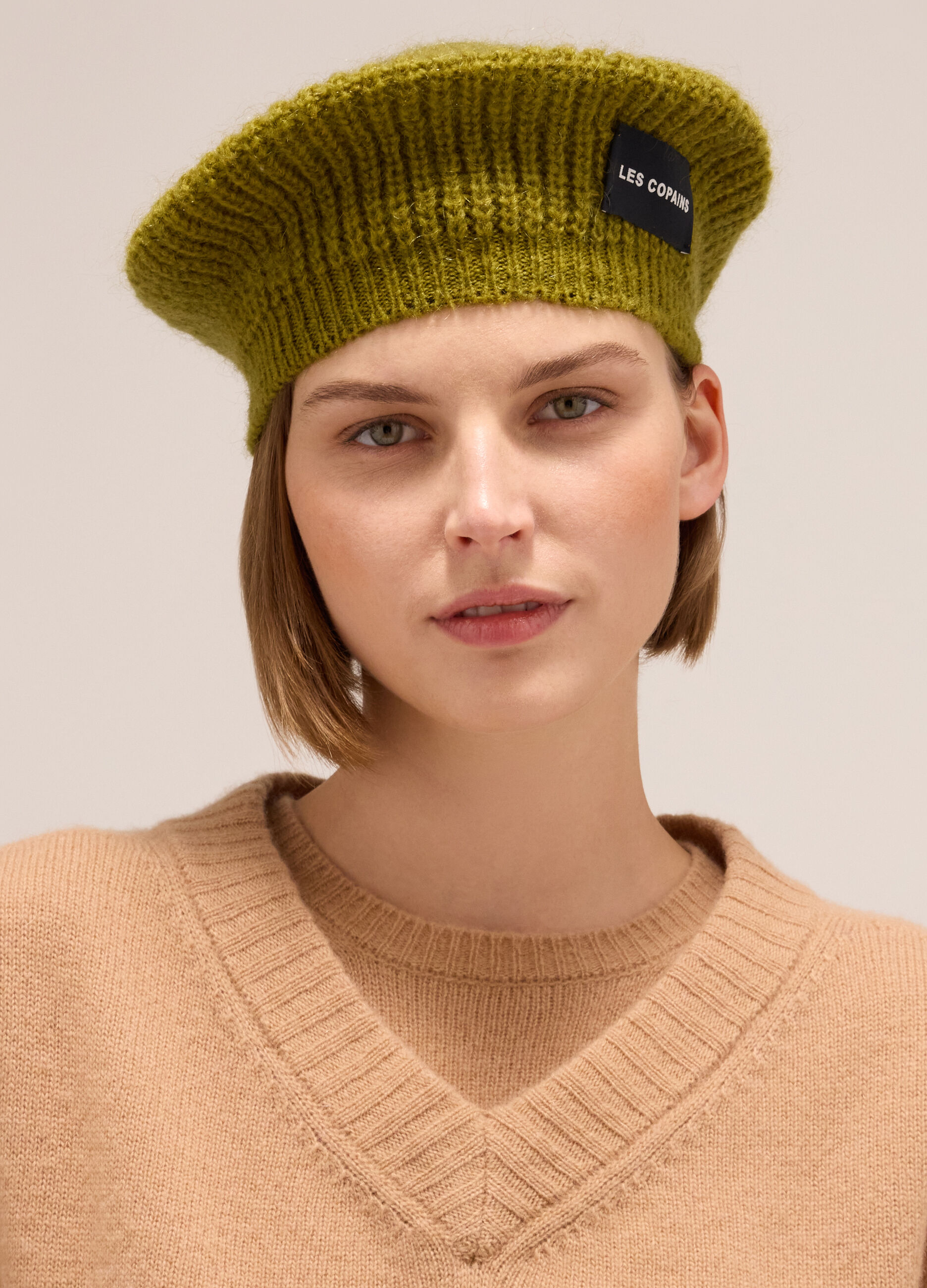 French beret in mohair and acrylic blend