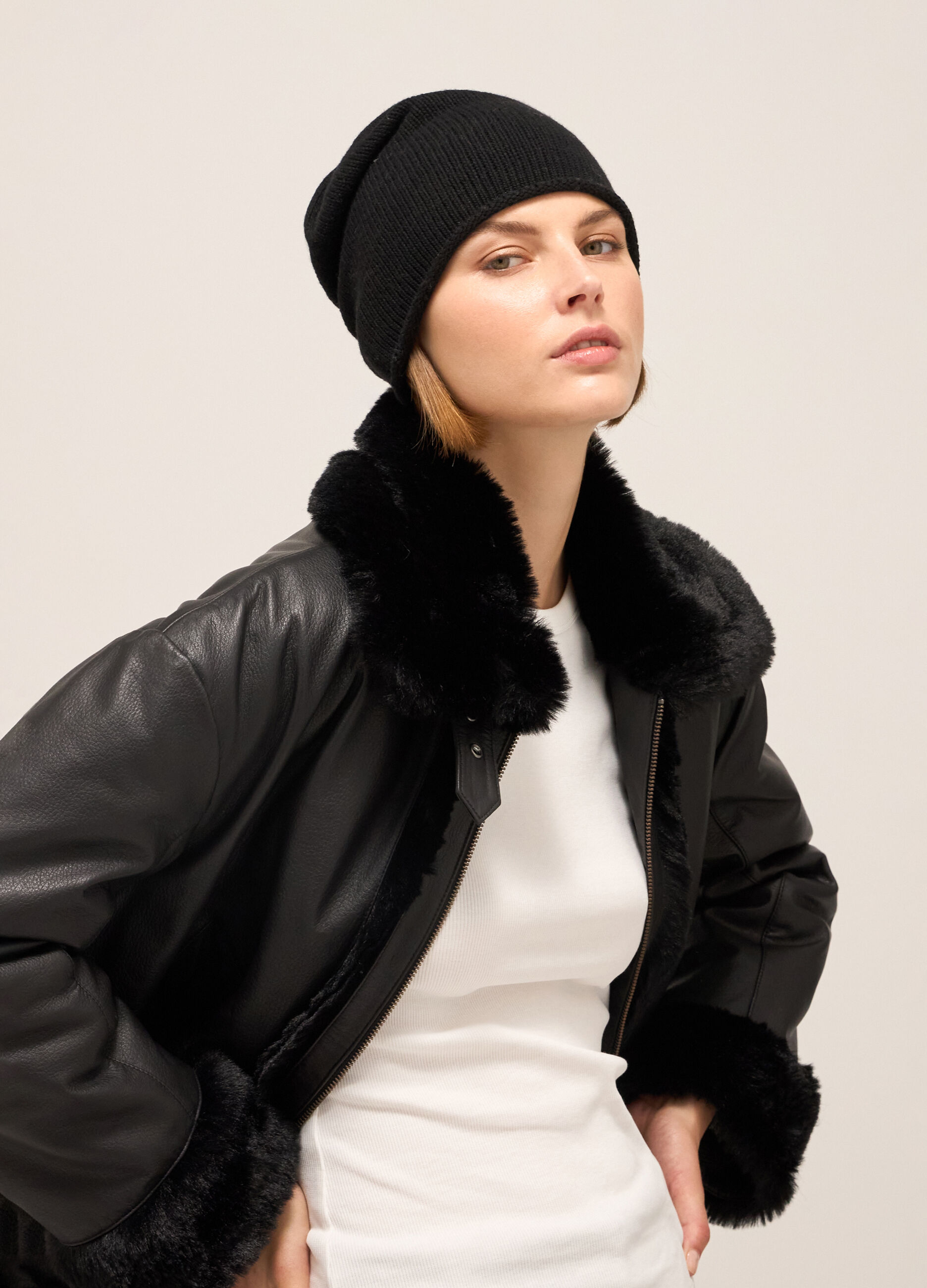 Soft hat in wool blend