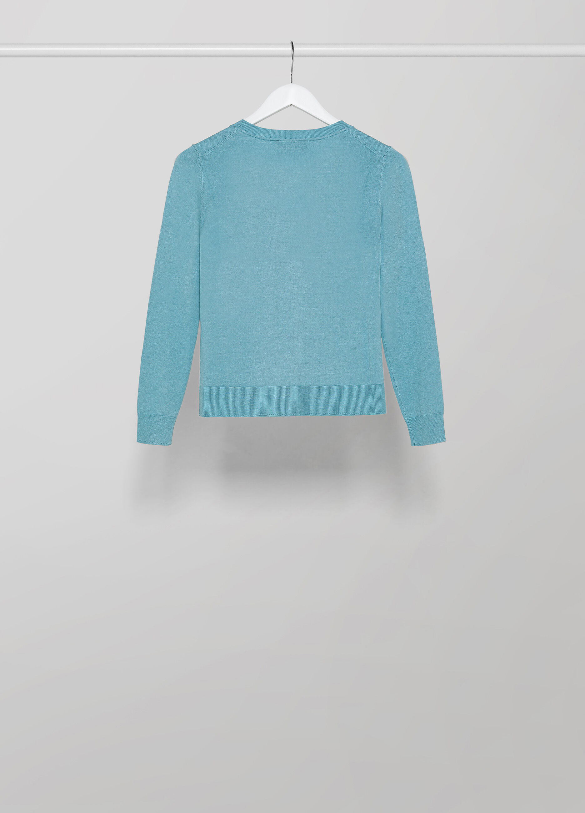 V-neck tricot