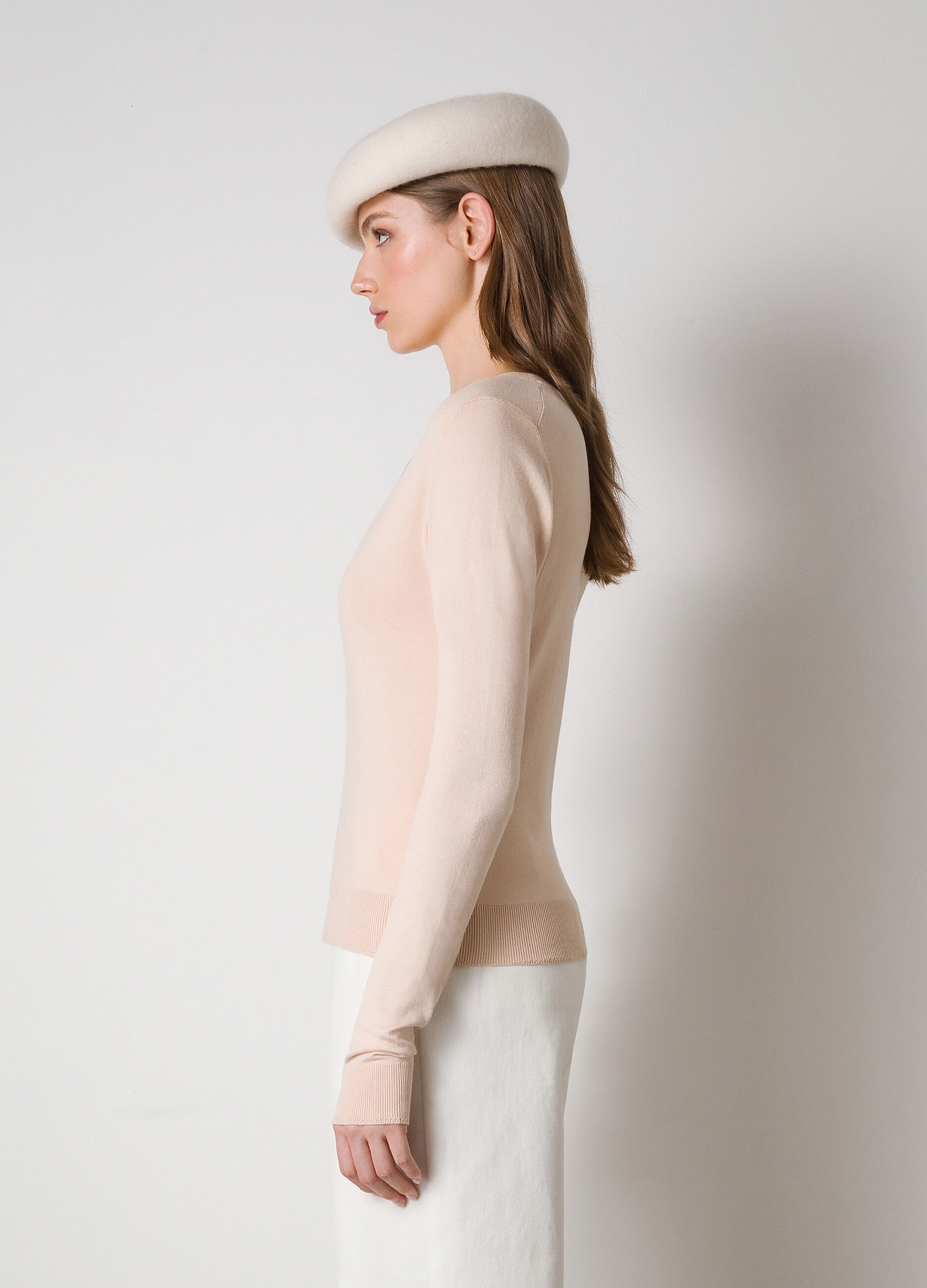Tricot avec encolure en V