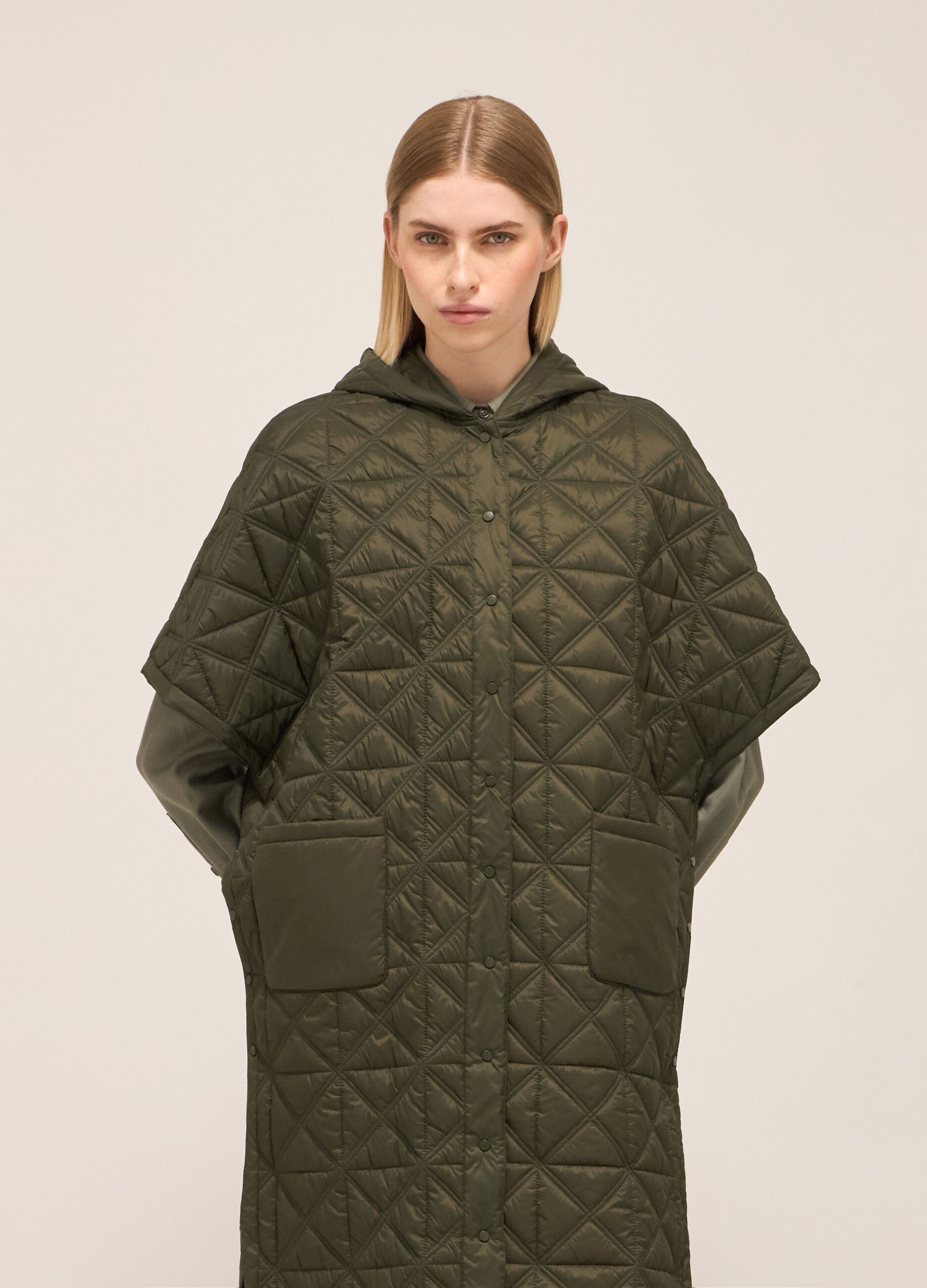Quilted cape with hood