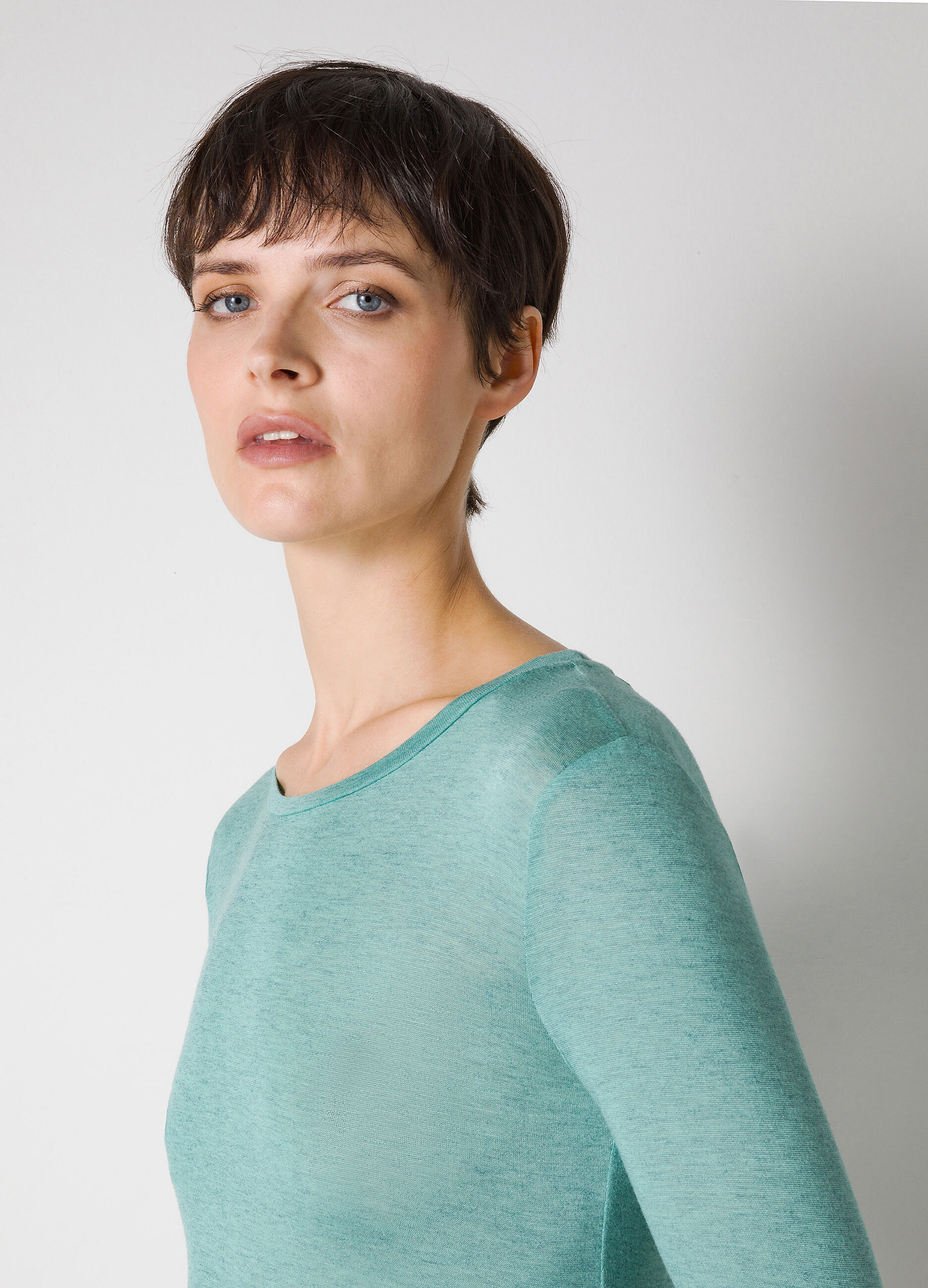 Green wool blend long sleeve T-shirt