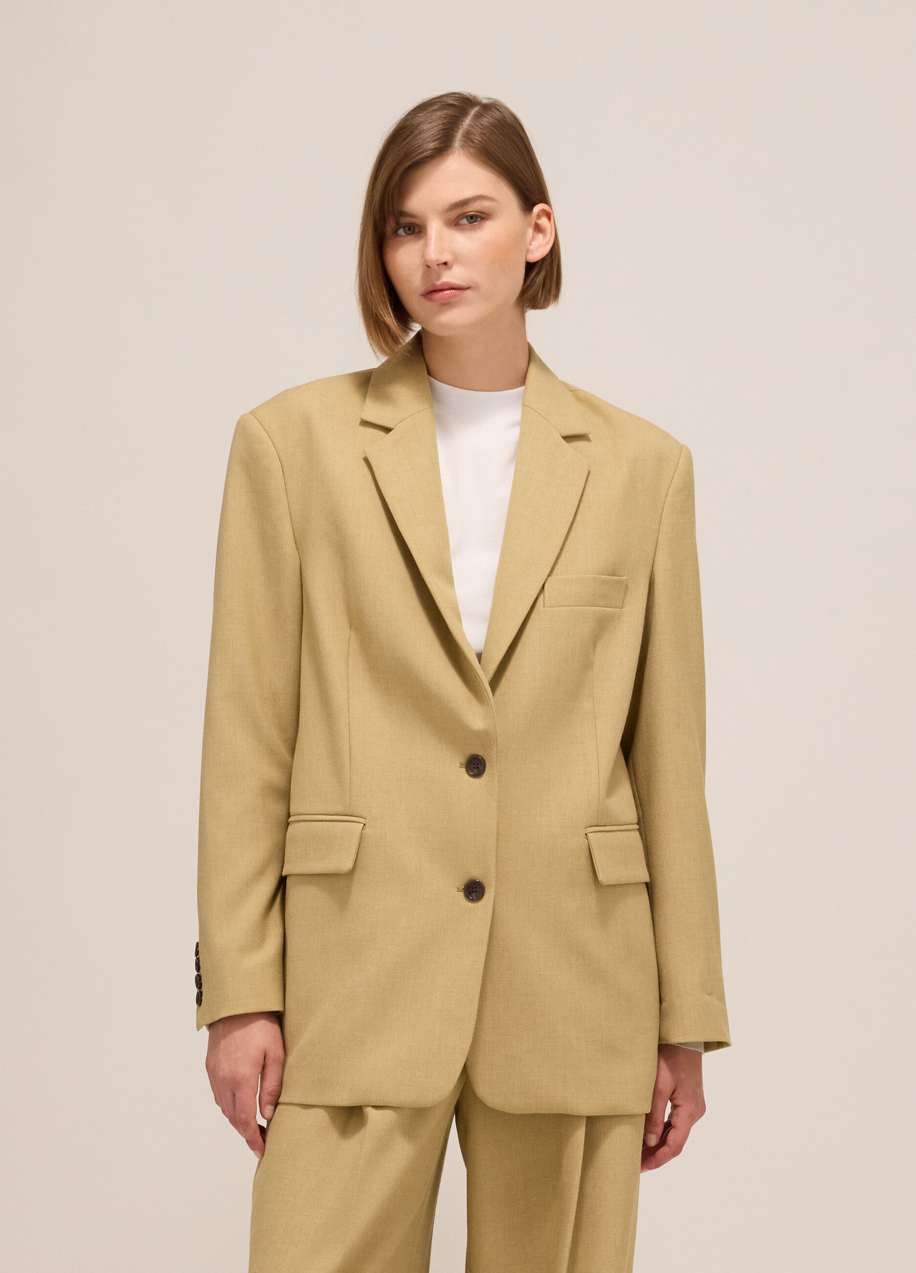 Blazer long fermé par deux boutons