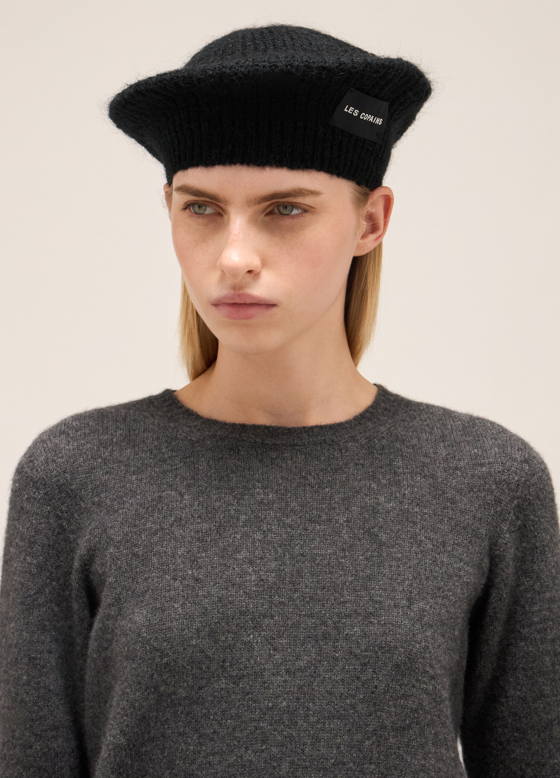 French beret in mohair and acrylic blend