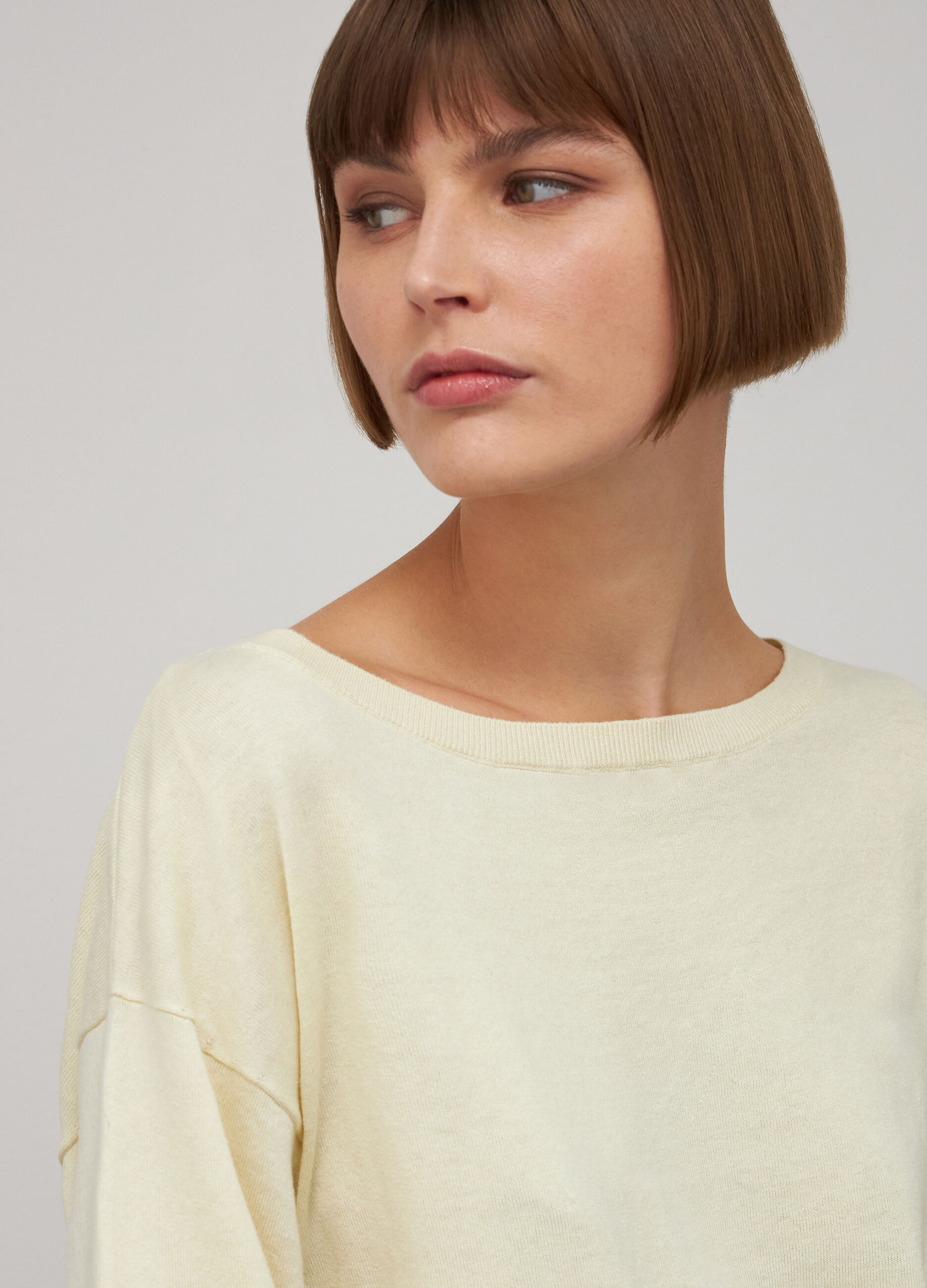 Beige short-sleeved tricot sweater in silk and cotton_3