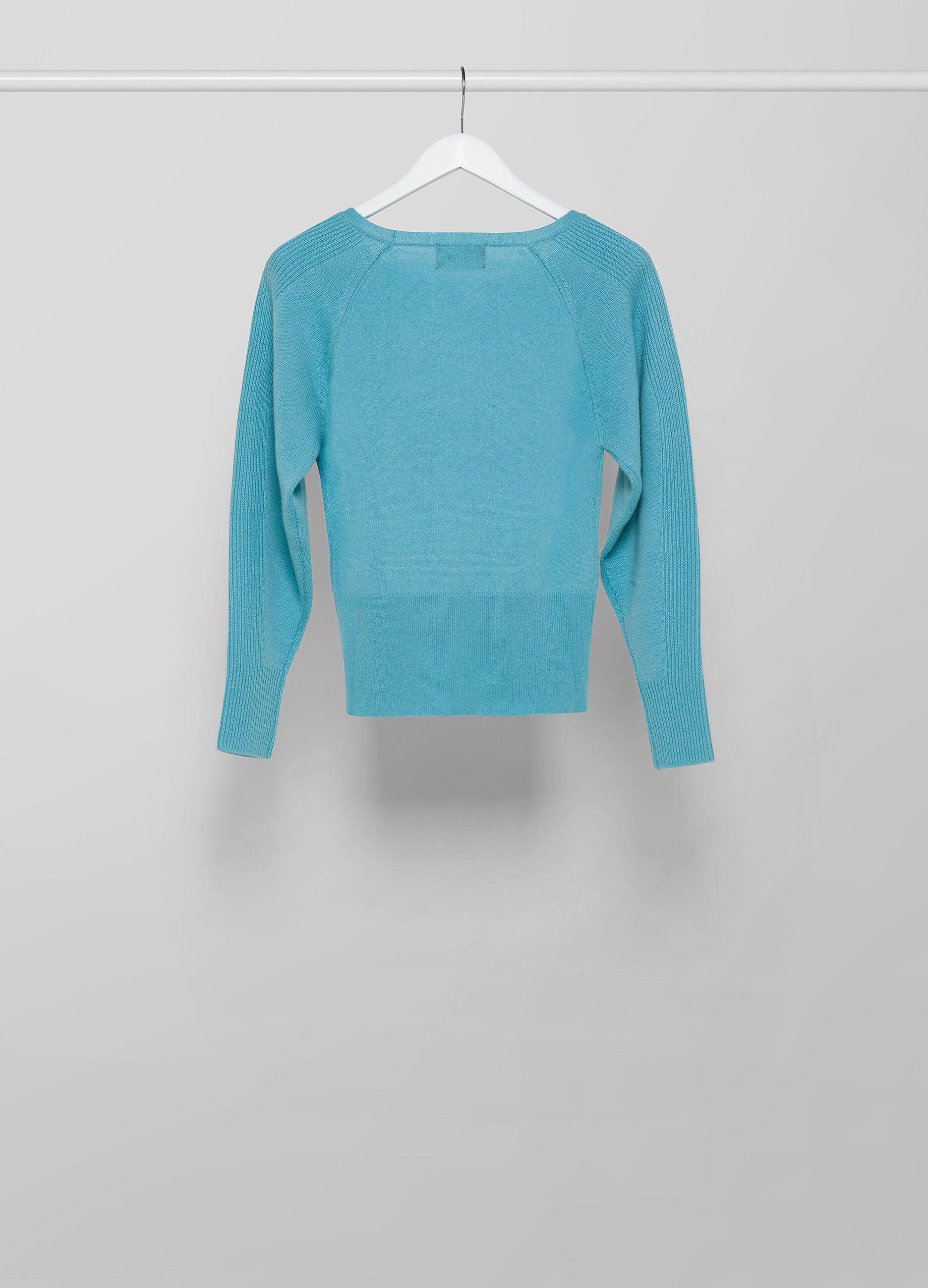 Cashmere-blend pullover 