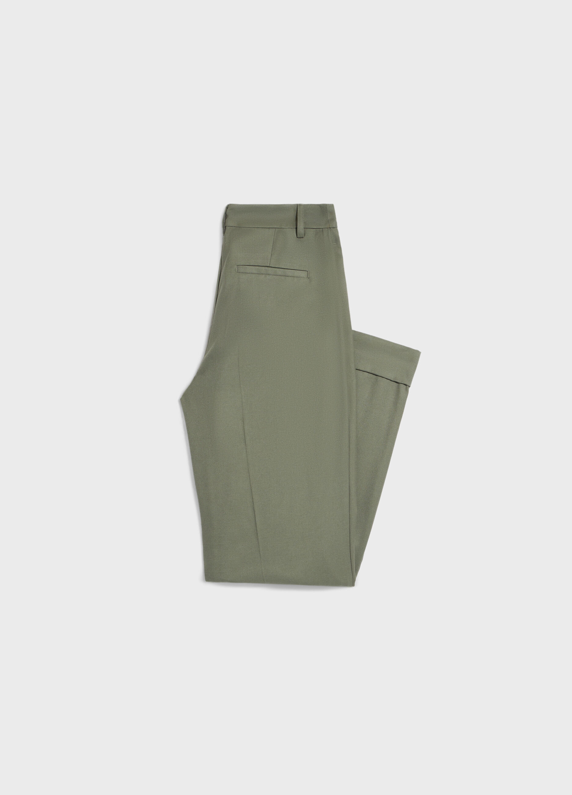Straight-leg trousers with turn-ups