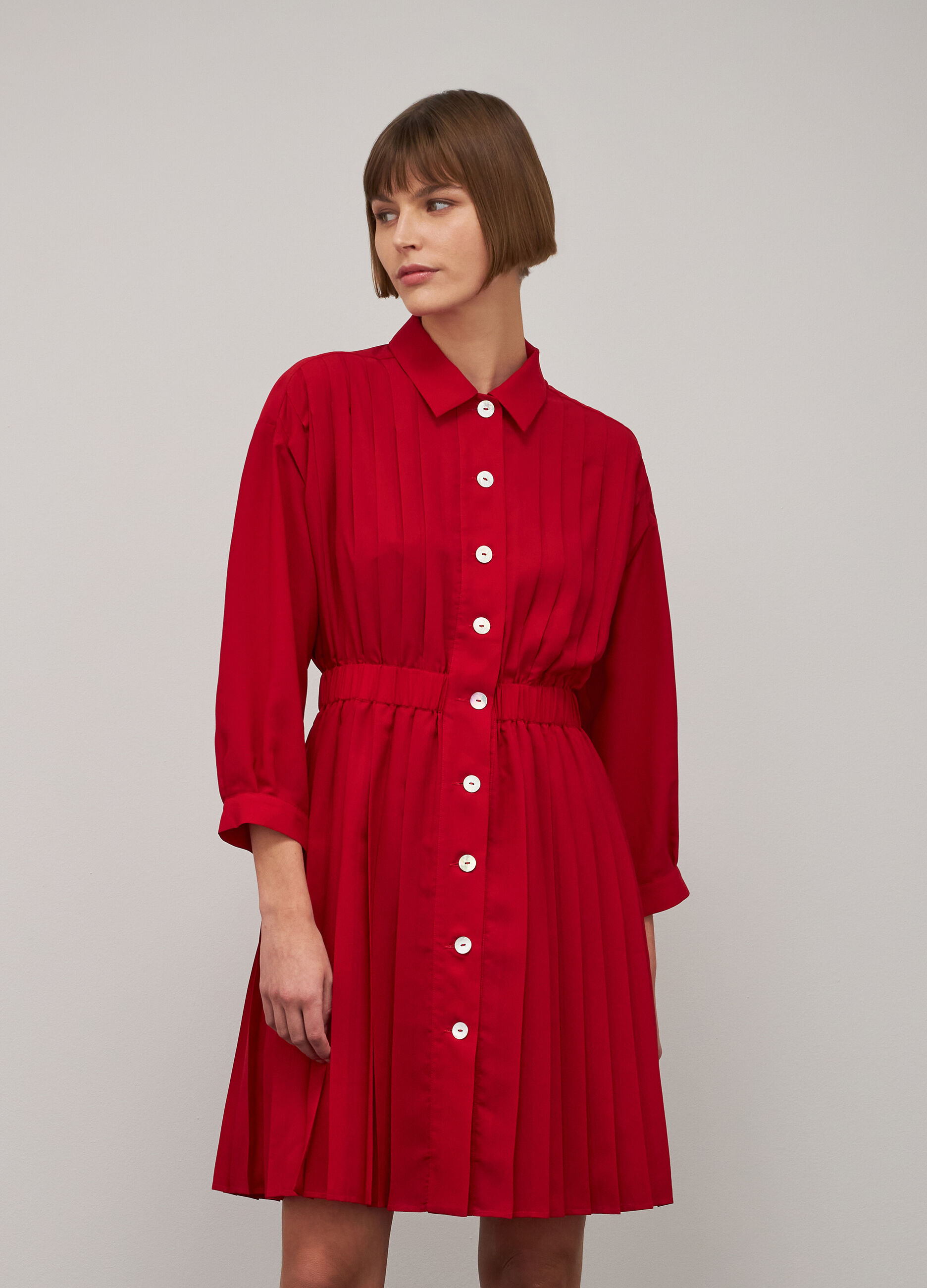 Red pleated dress_1