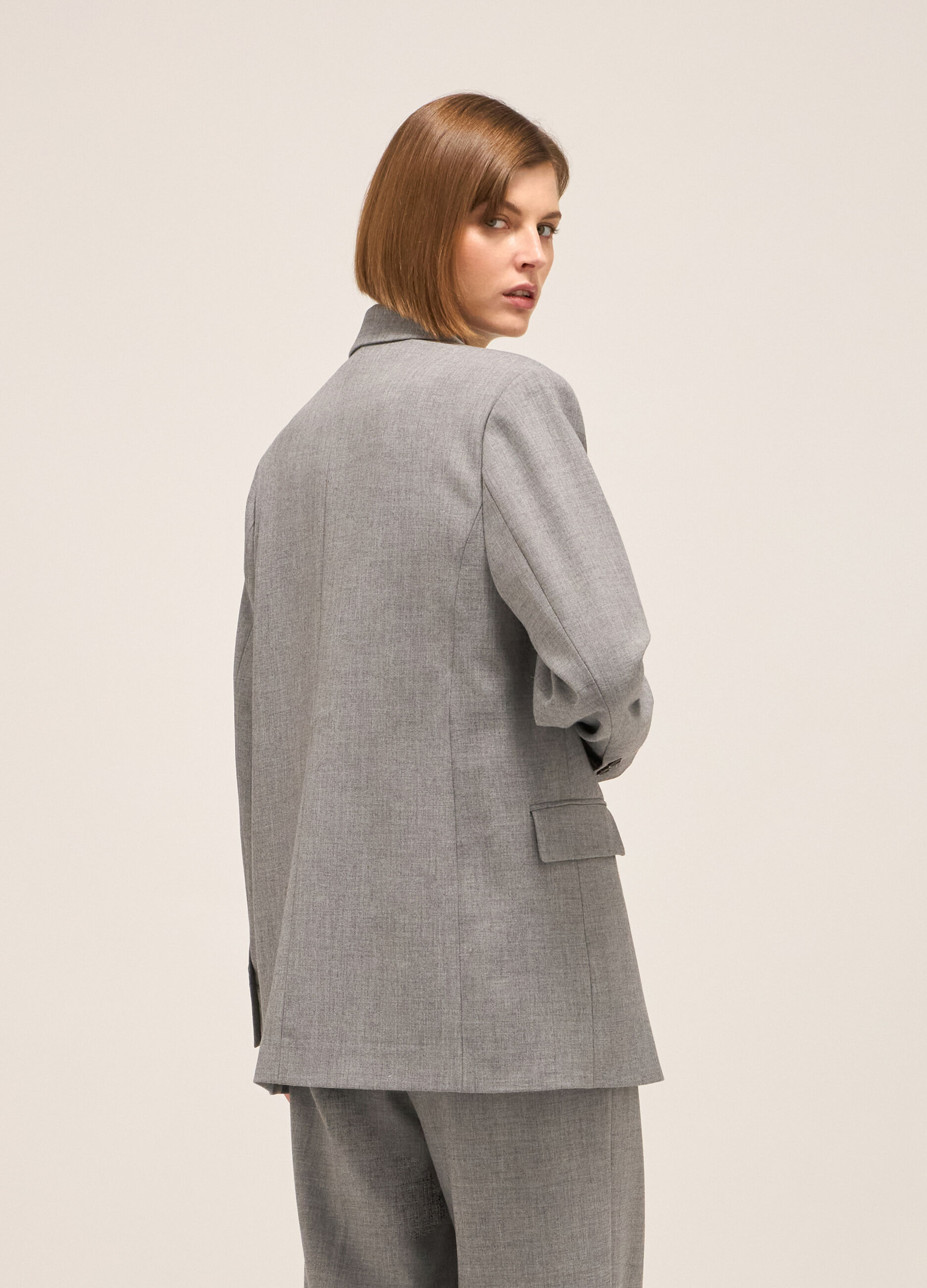 Blazer long fermé par deux boutons