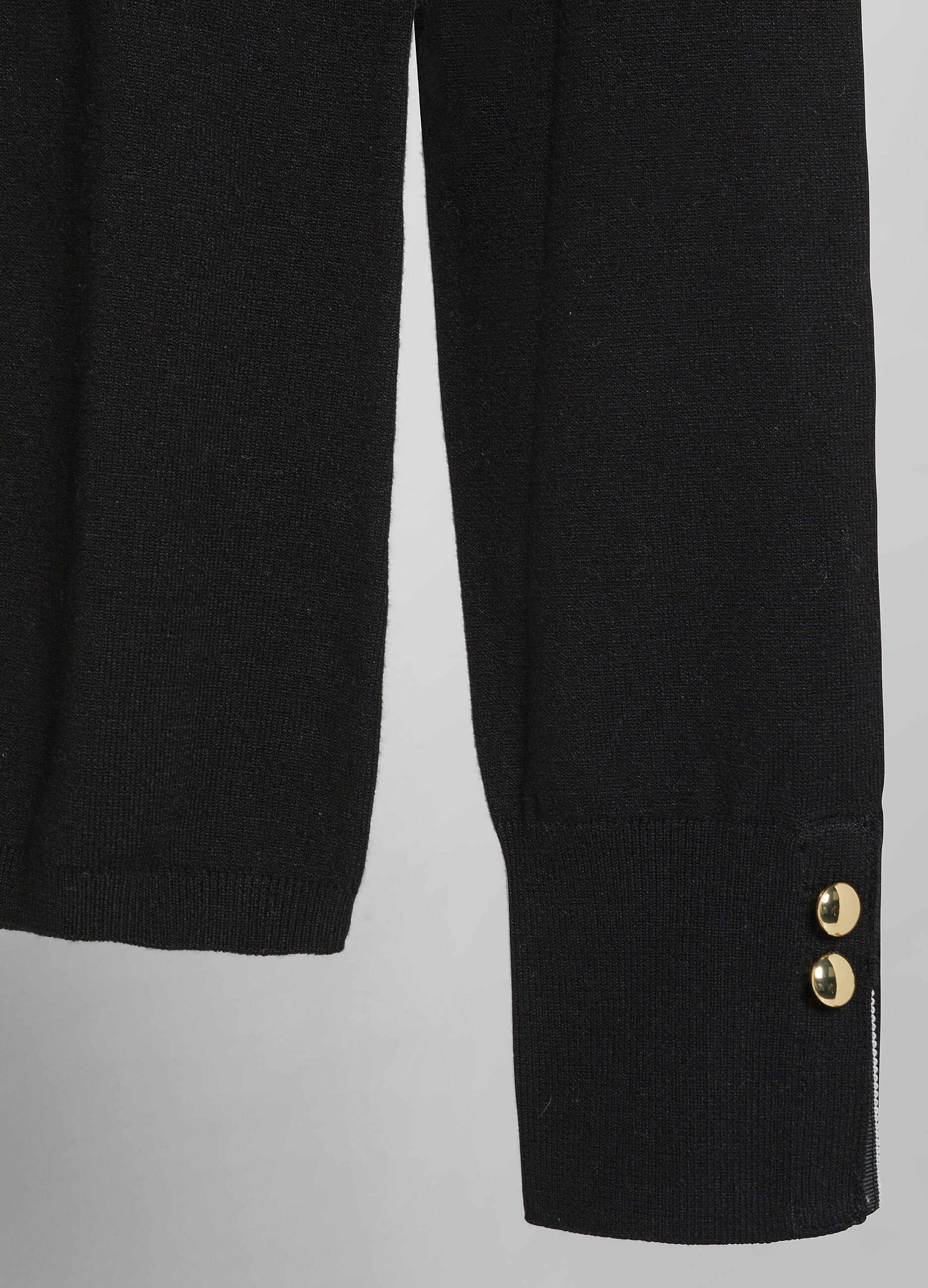 Tricot turtleneck with buttons_6