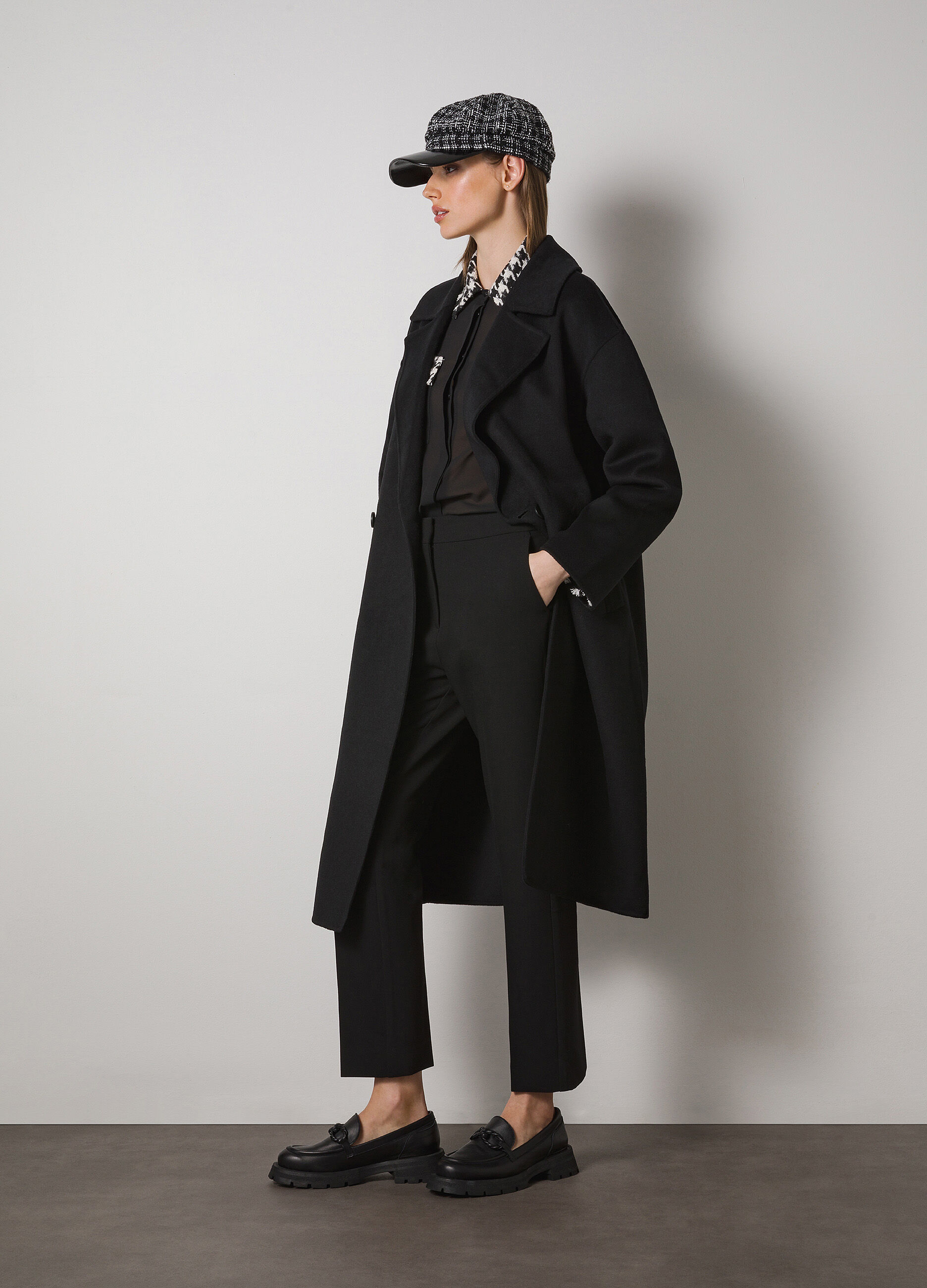 High-waisted stretch fabric trousers_0