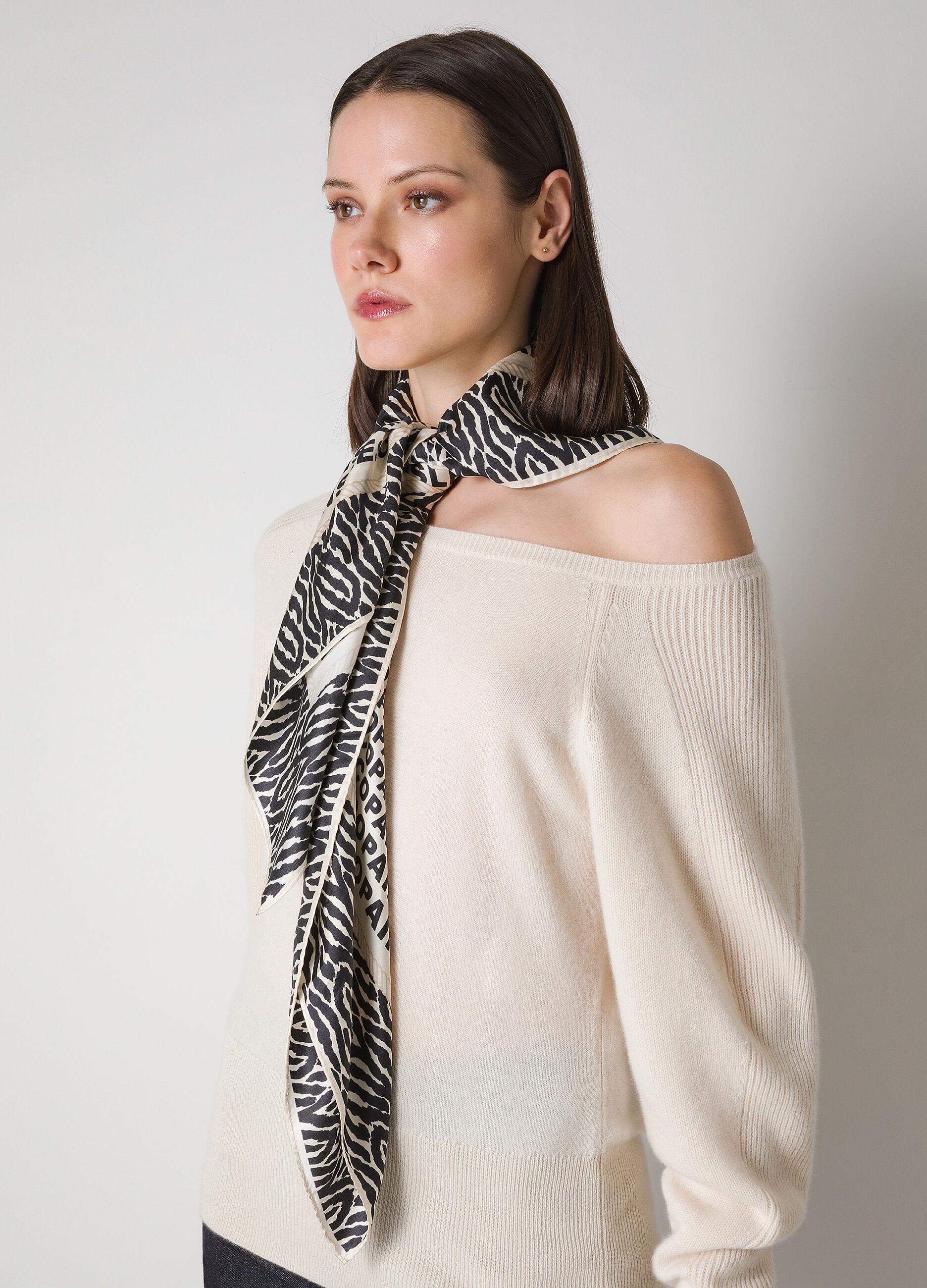 Pure silk scarf_0