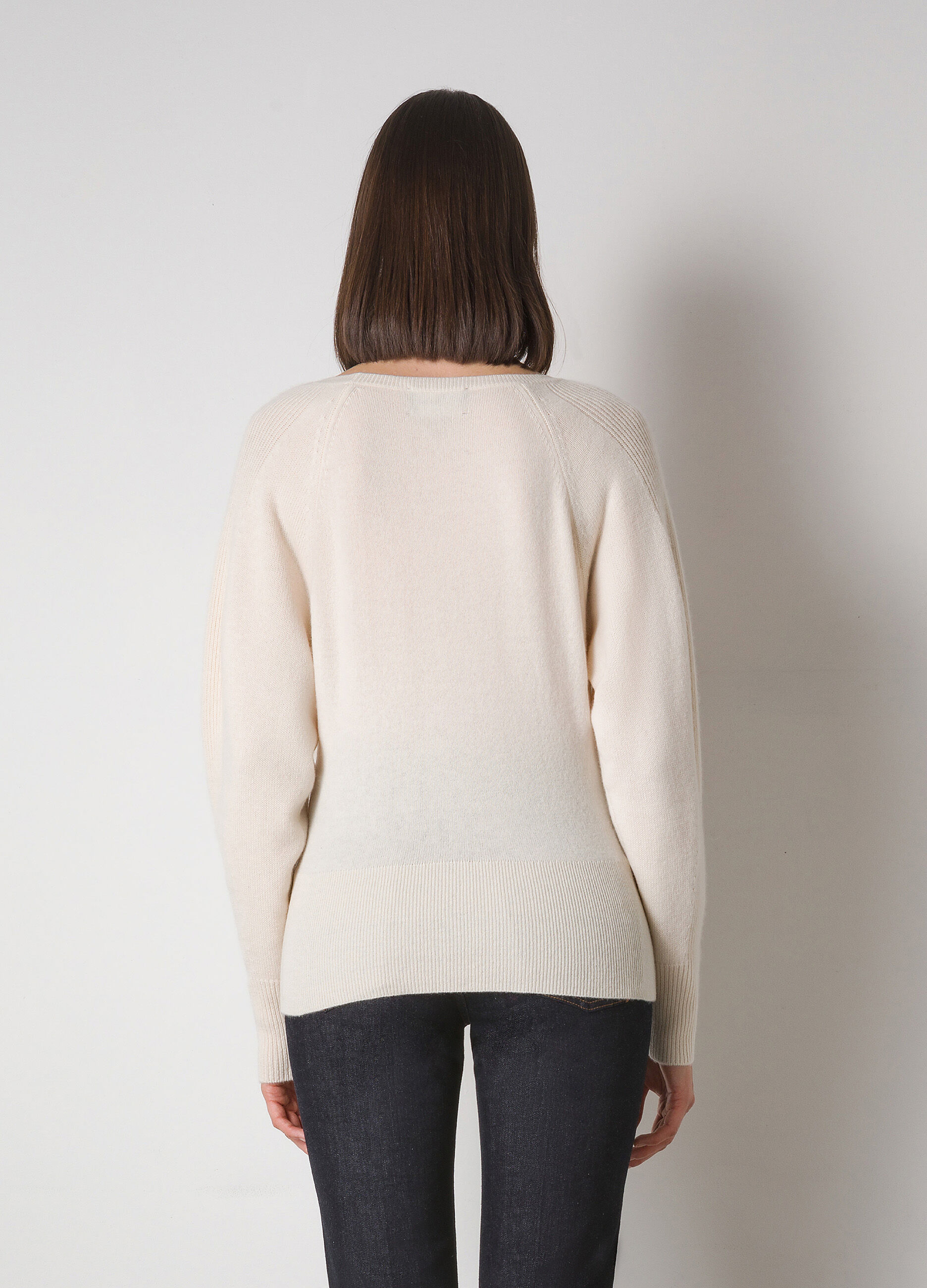 Cashmere-blend pullover 