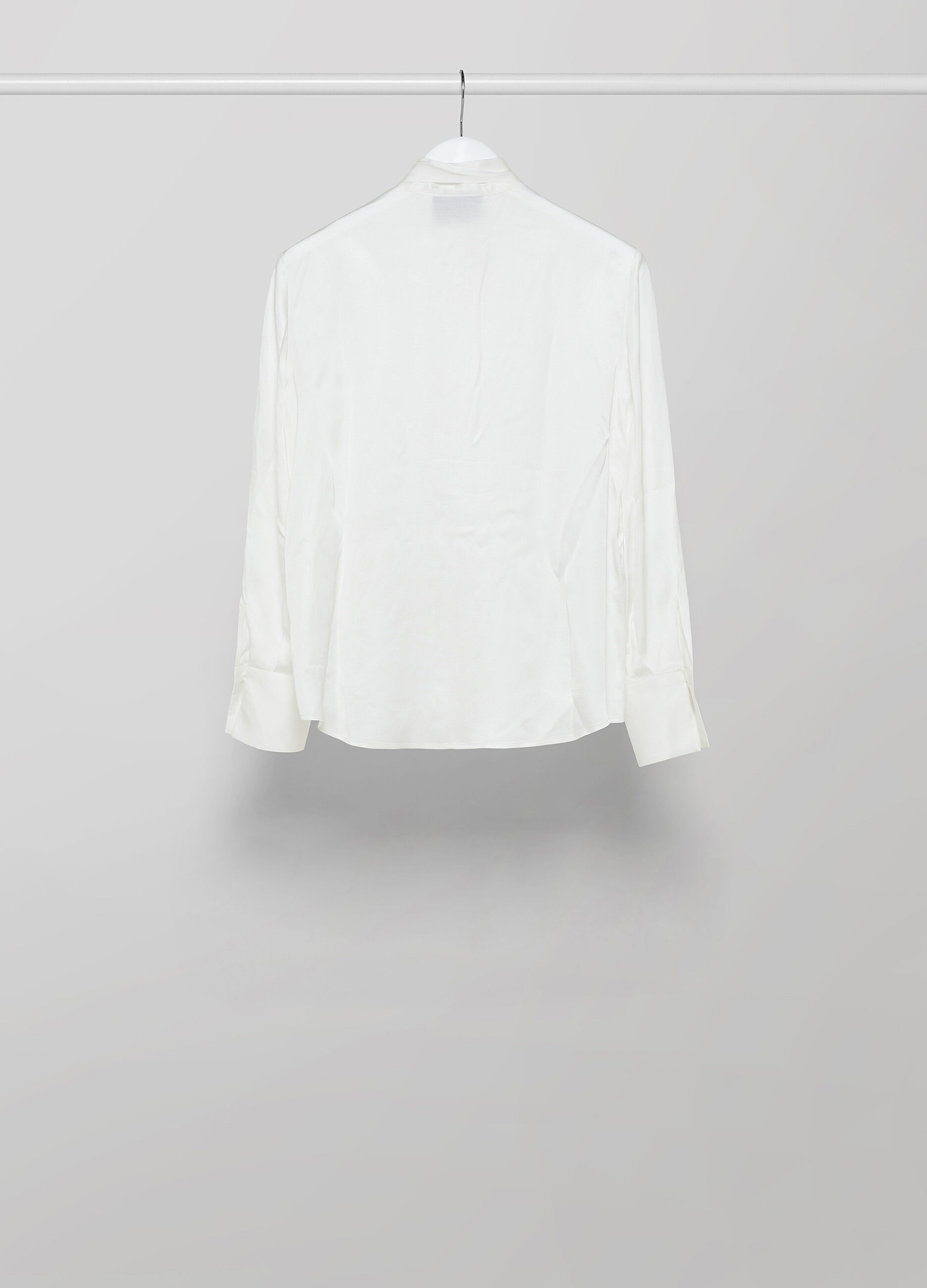 Long-sleeved shirt with bow _5