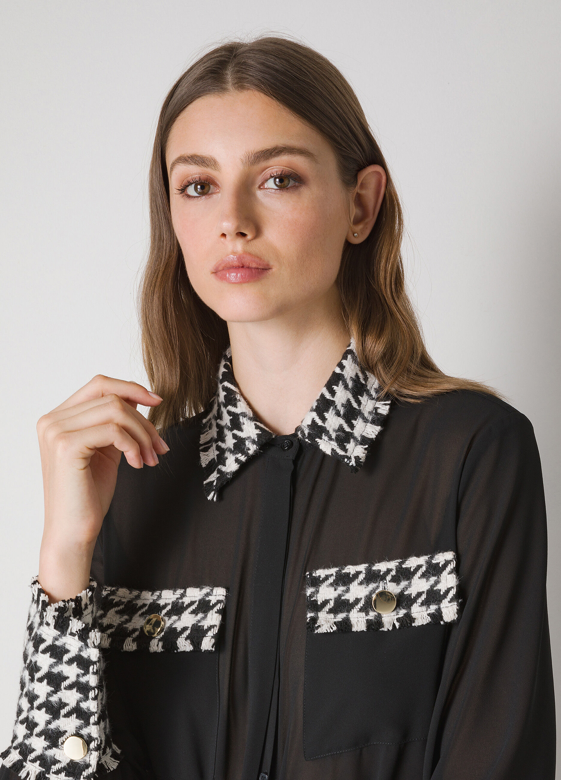 Shirt with houndstooth inserts_2
