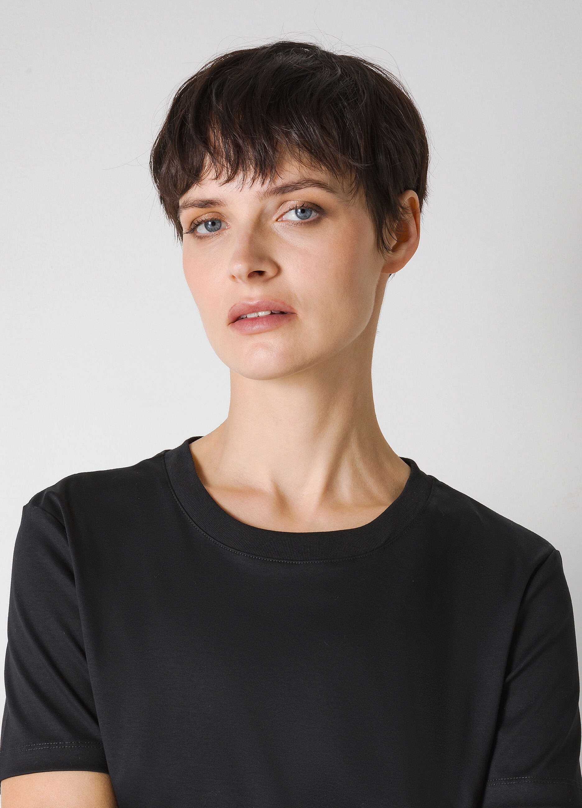 Black 100% cotton T-shirt