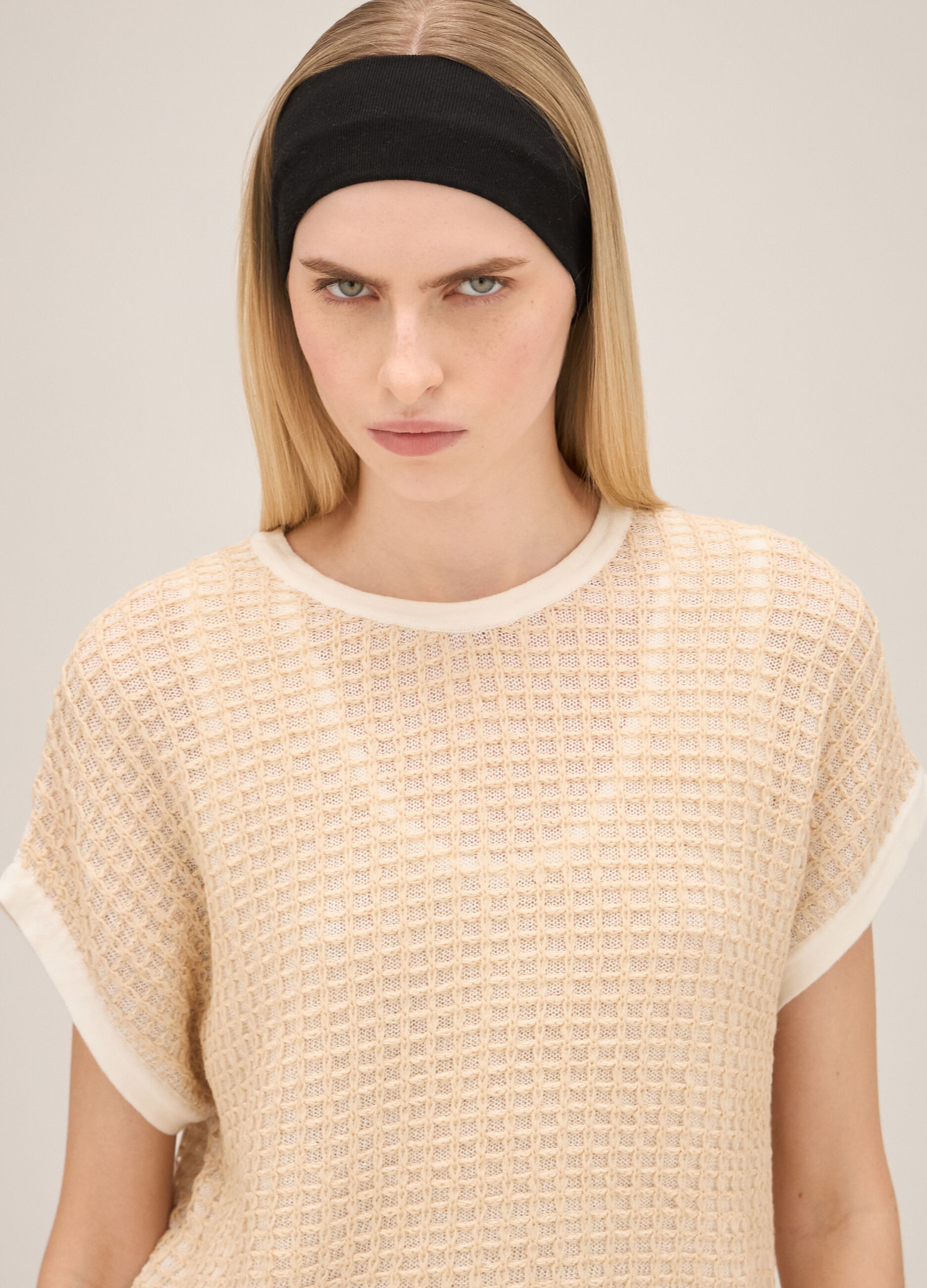 Short-sleeved knit sweater_3