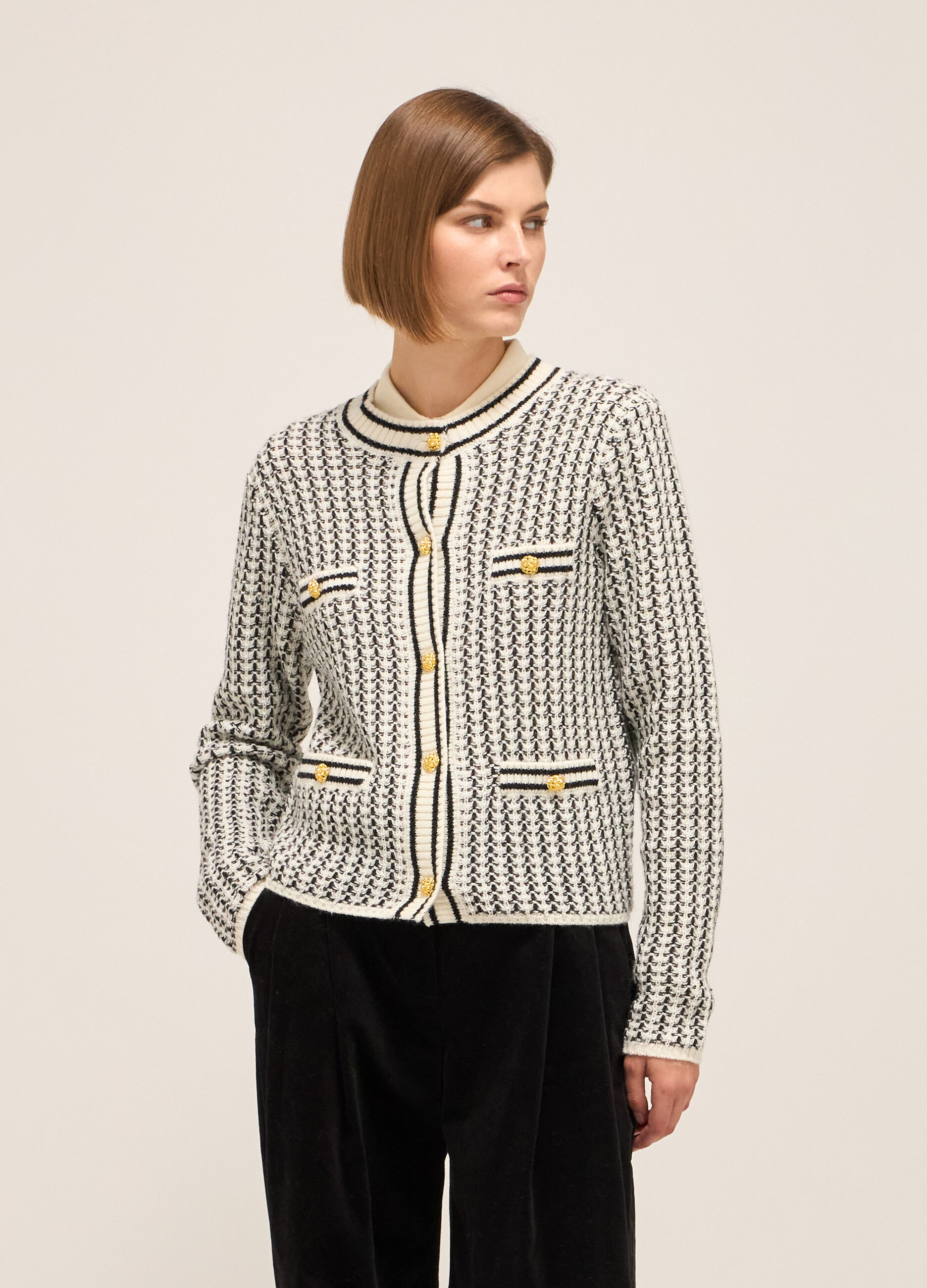 Two-tone knitted cardigan