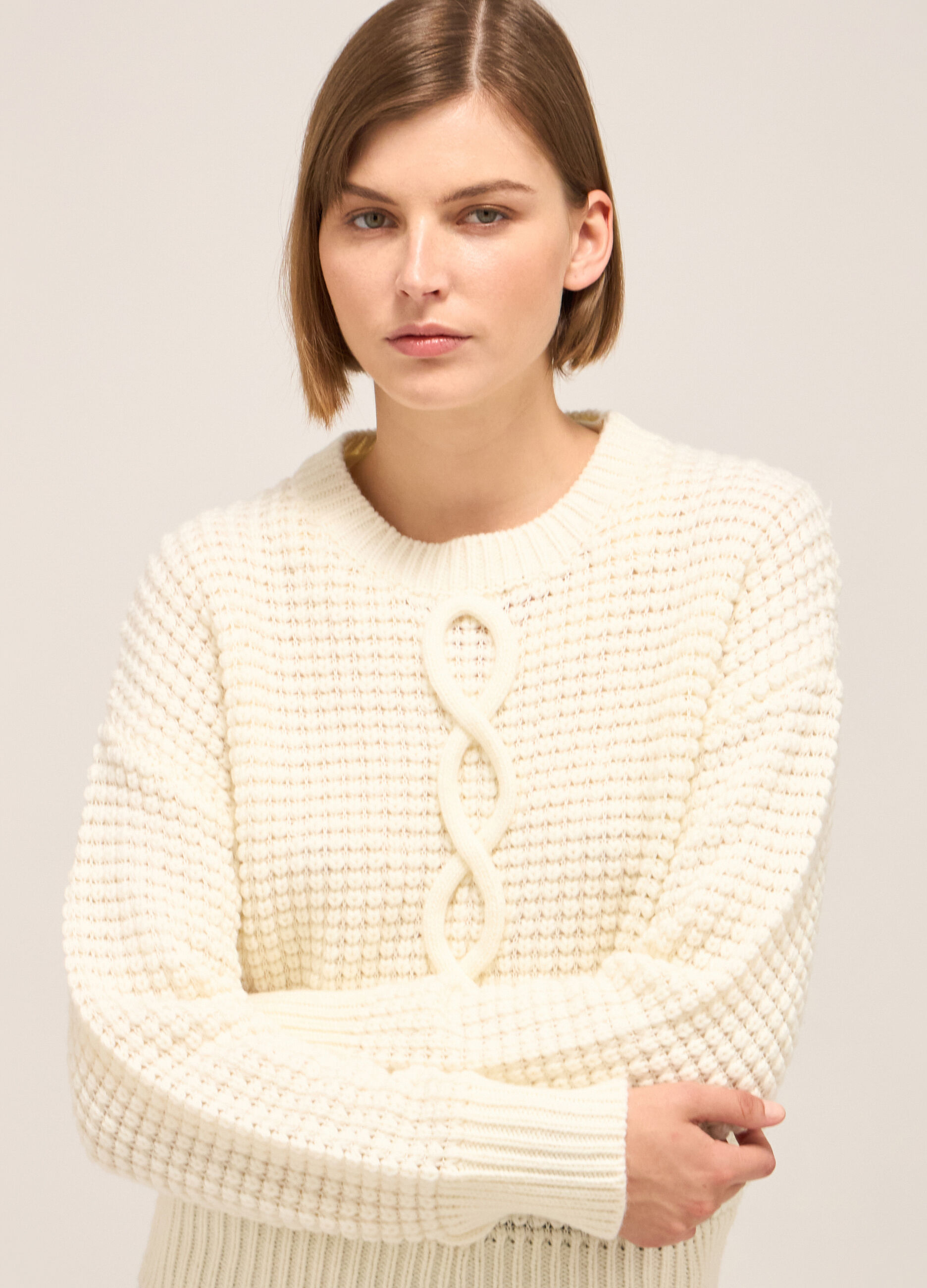 Knitted sweater with round neck in alpaca and wool blend