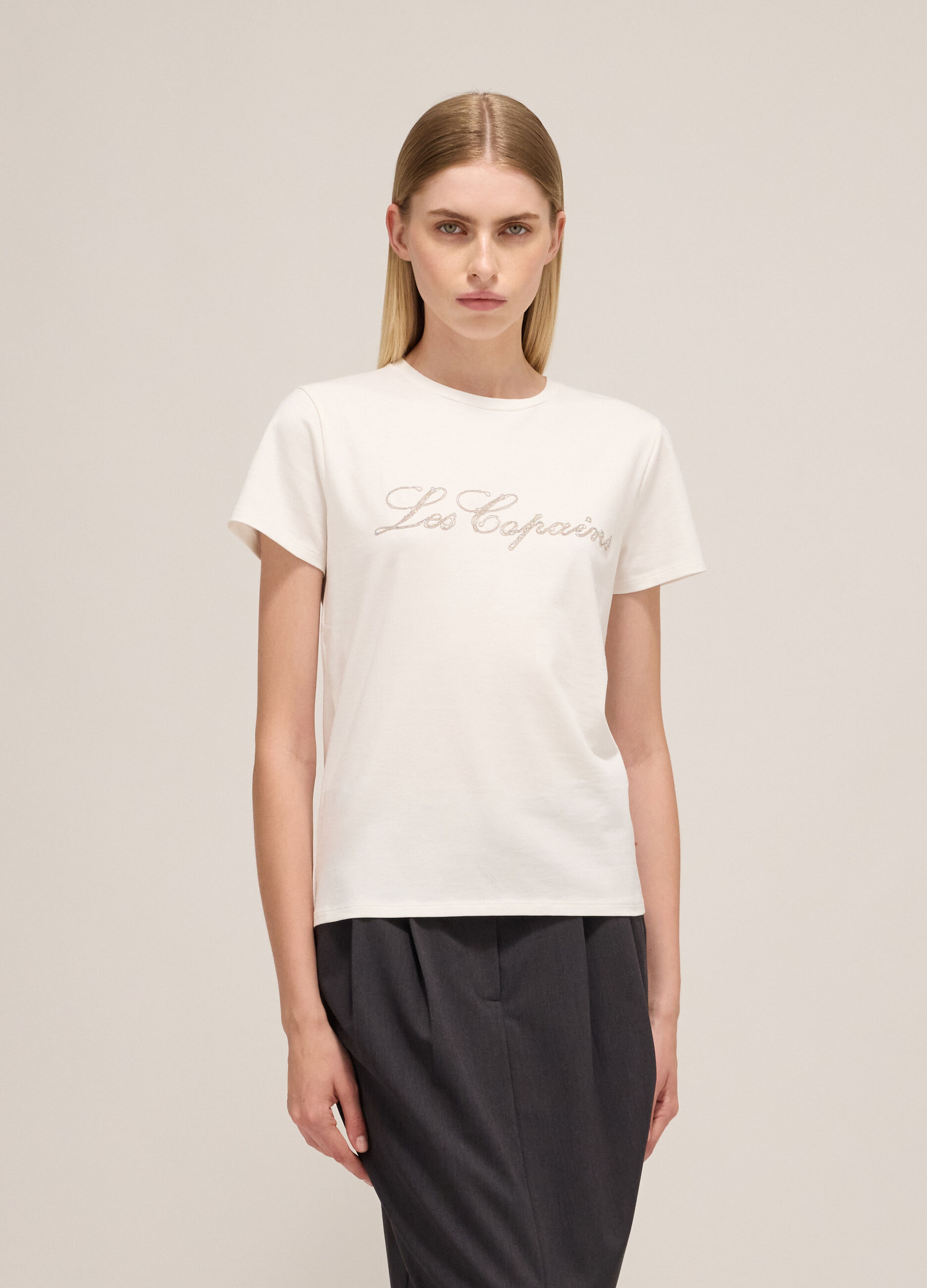 Short-sleeved T-shirt with lettering