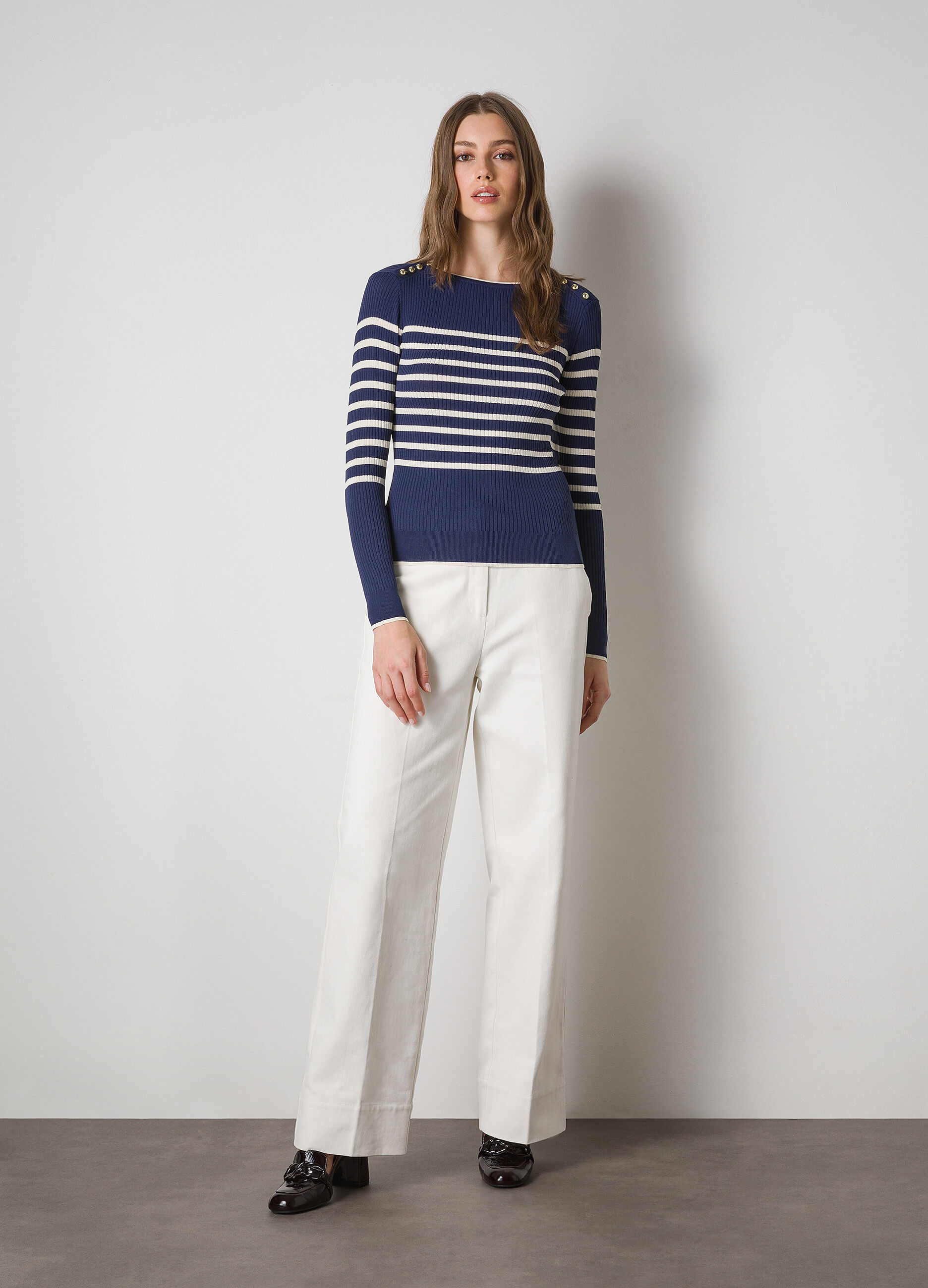 Striped ribbed tricot with buttons