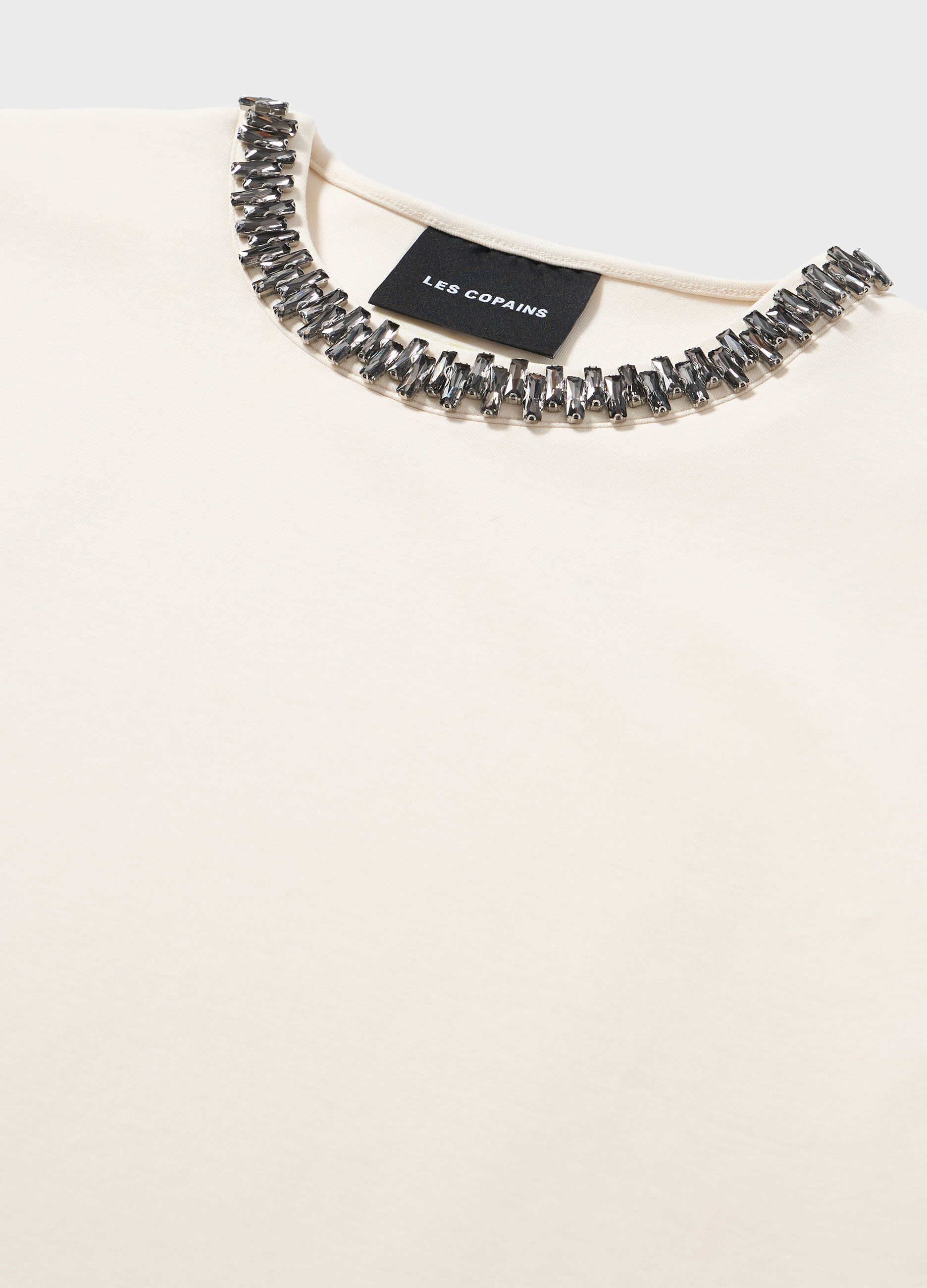 Top with short sleeves and diamantés