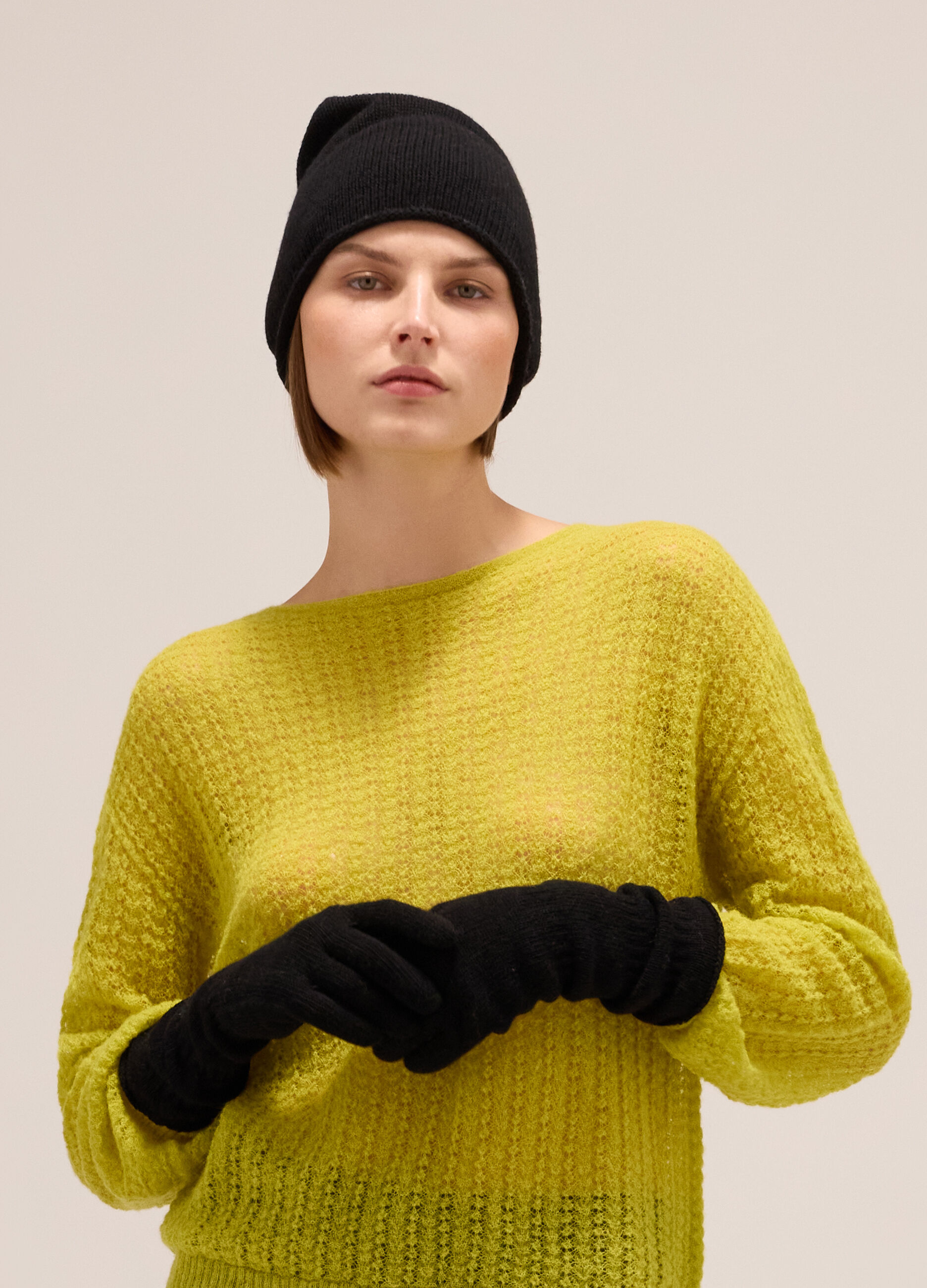 Long wool-blend gloves