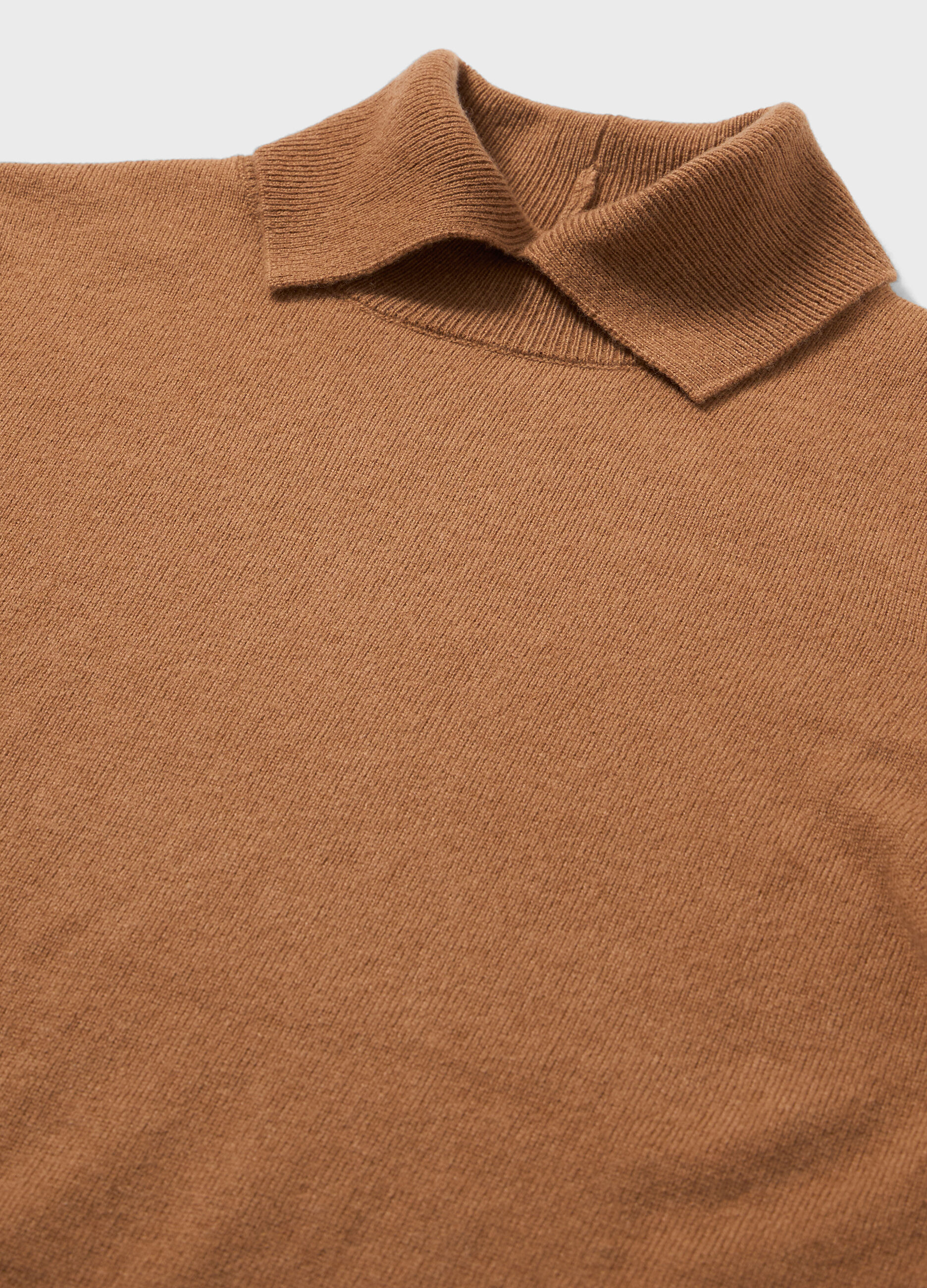 Knitted turtleneck in merino wool