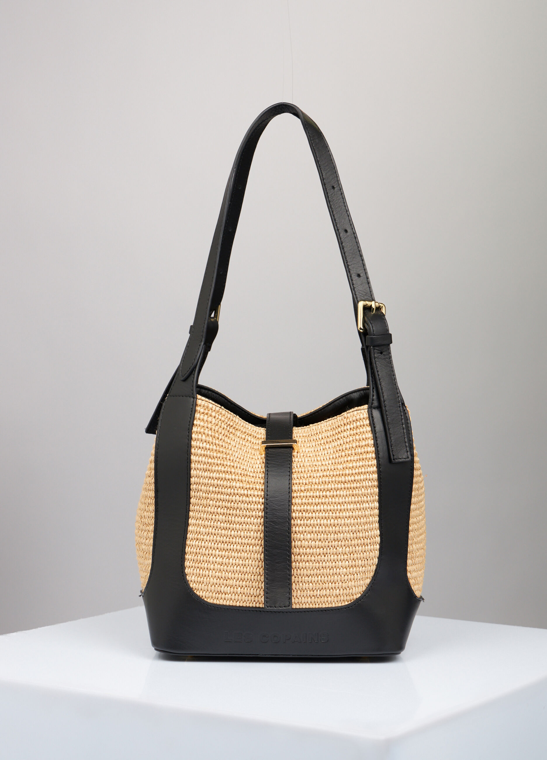 Bag in real leather and raffia