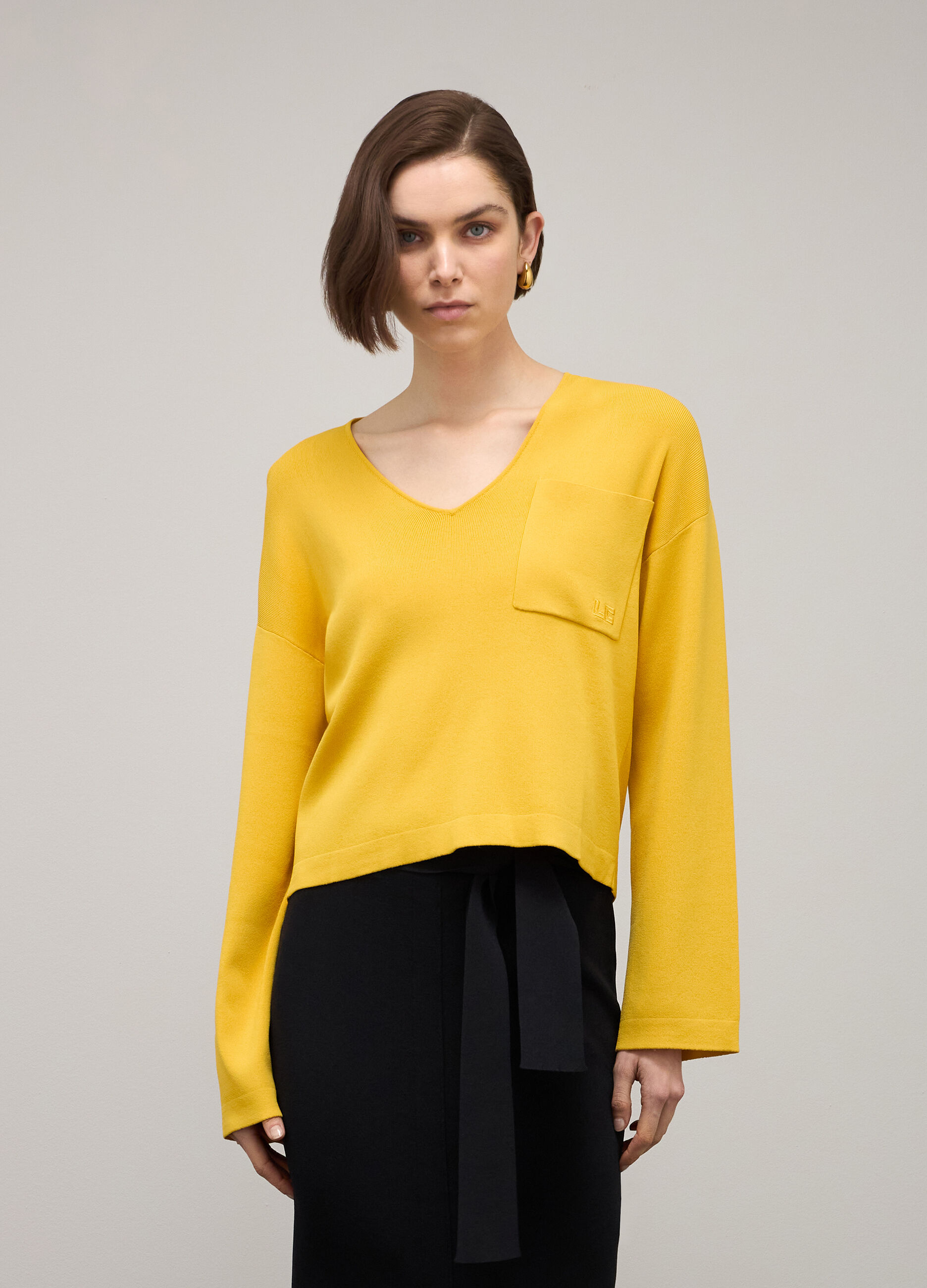 Yellow viscose blend V-neck tricot sweater_1