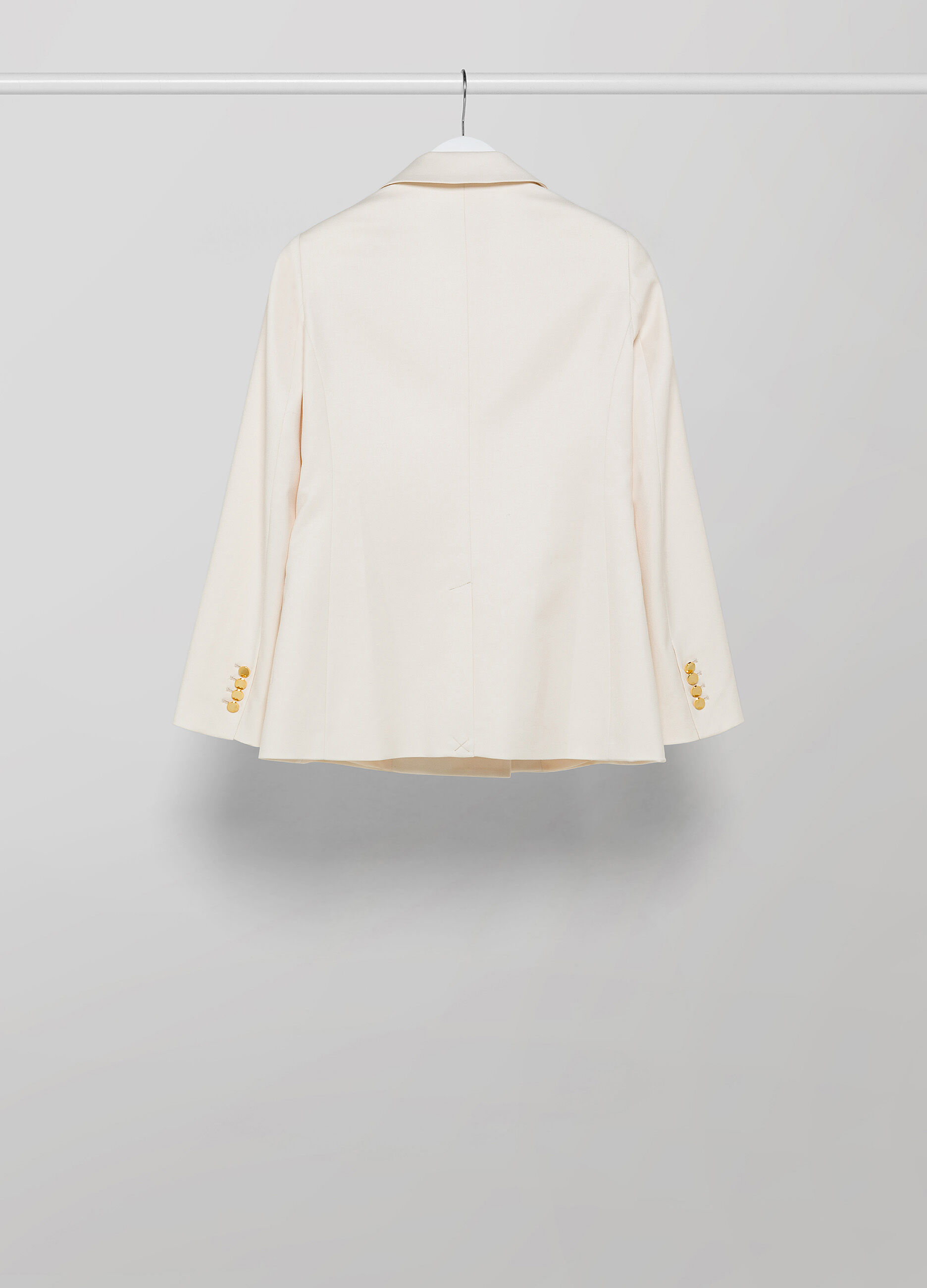 White double-breasted blazer_5