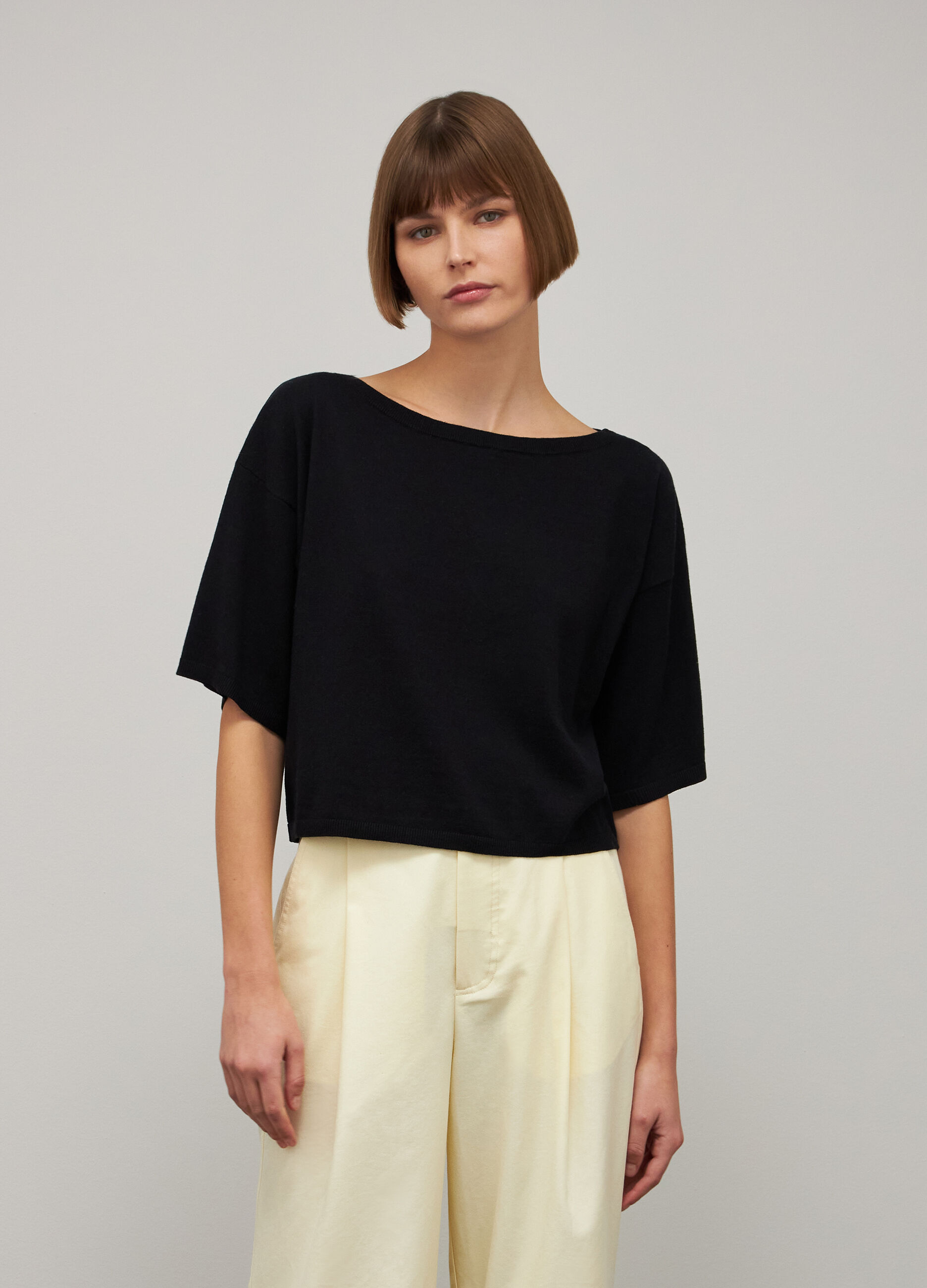 Black short-sleeved tricot sweater in silk and cotton_3