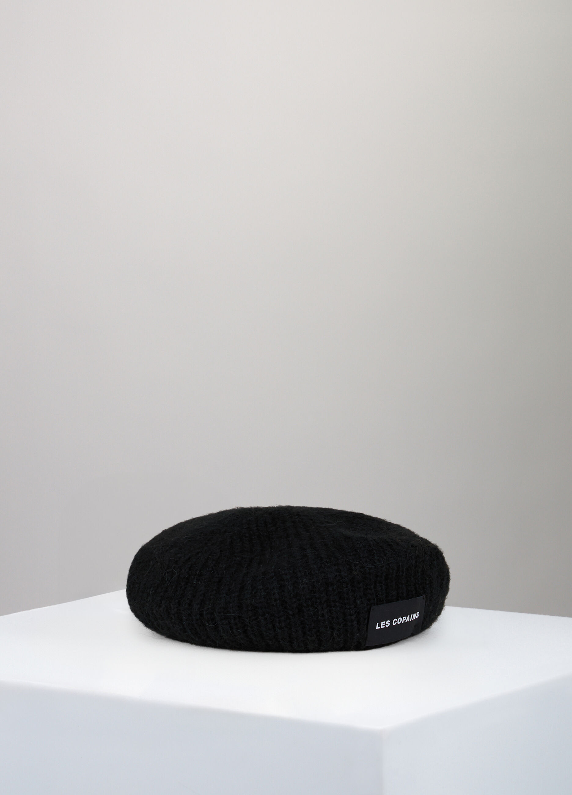 French beret in mohair and acrylic blend