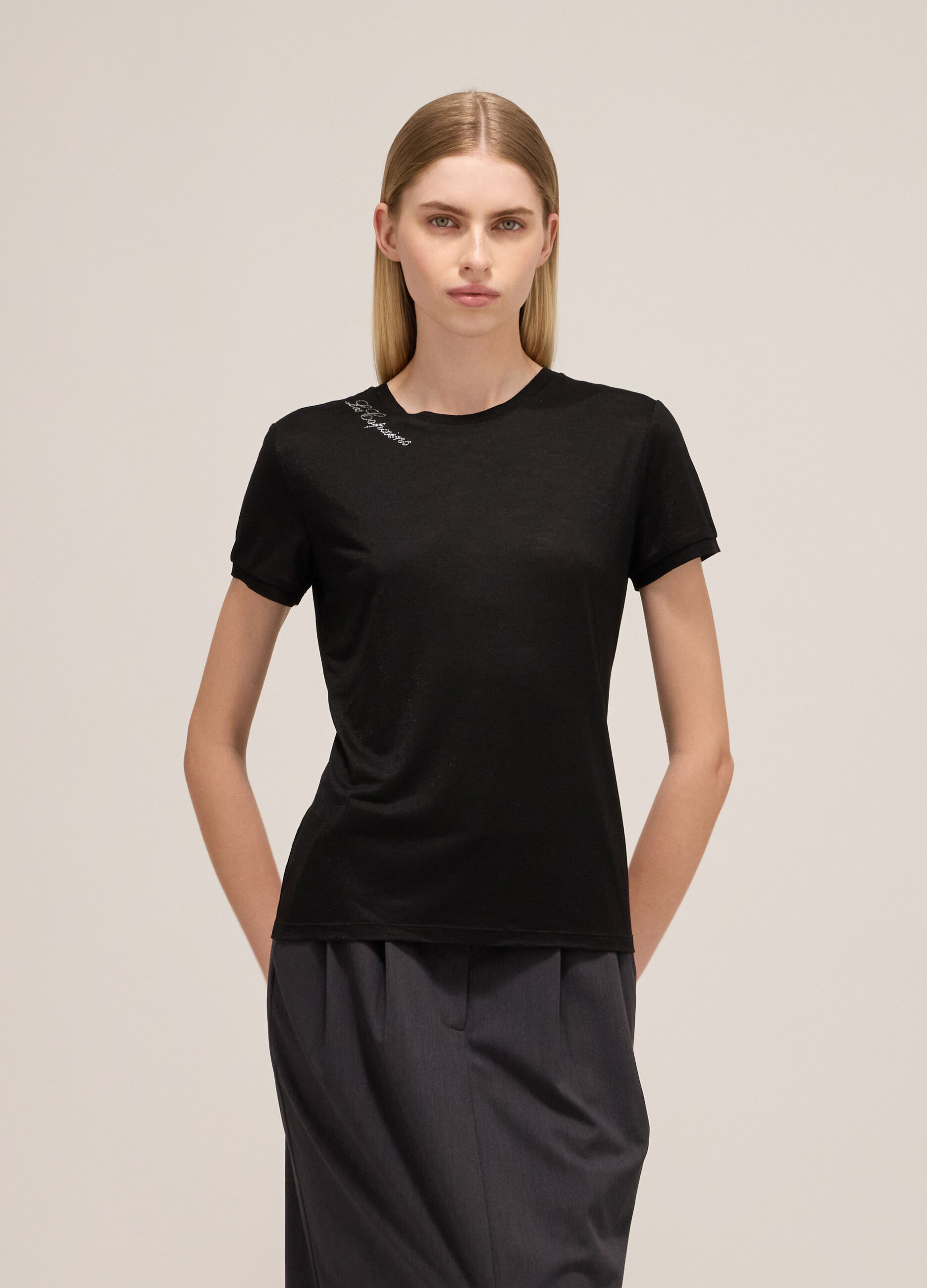 Short-sleeved T-shirt in viscose blend