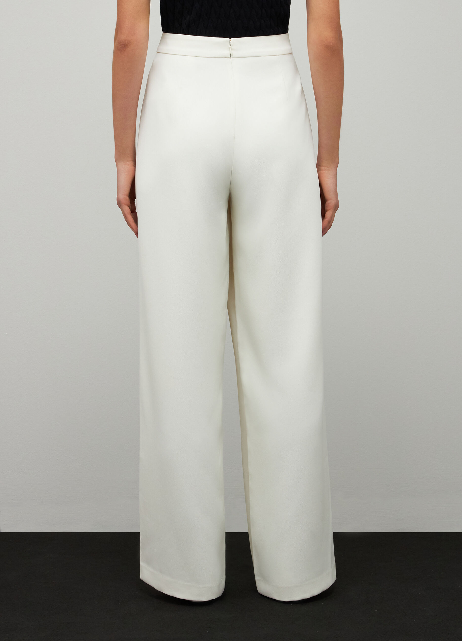Palazzo trousers with pleats_2