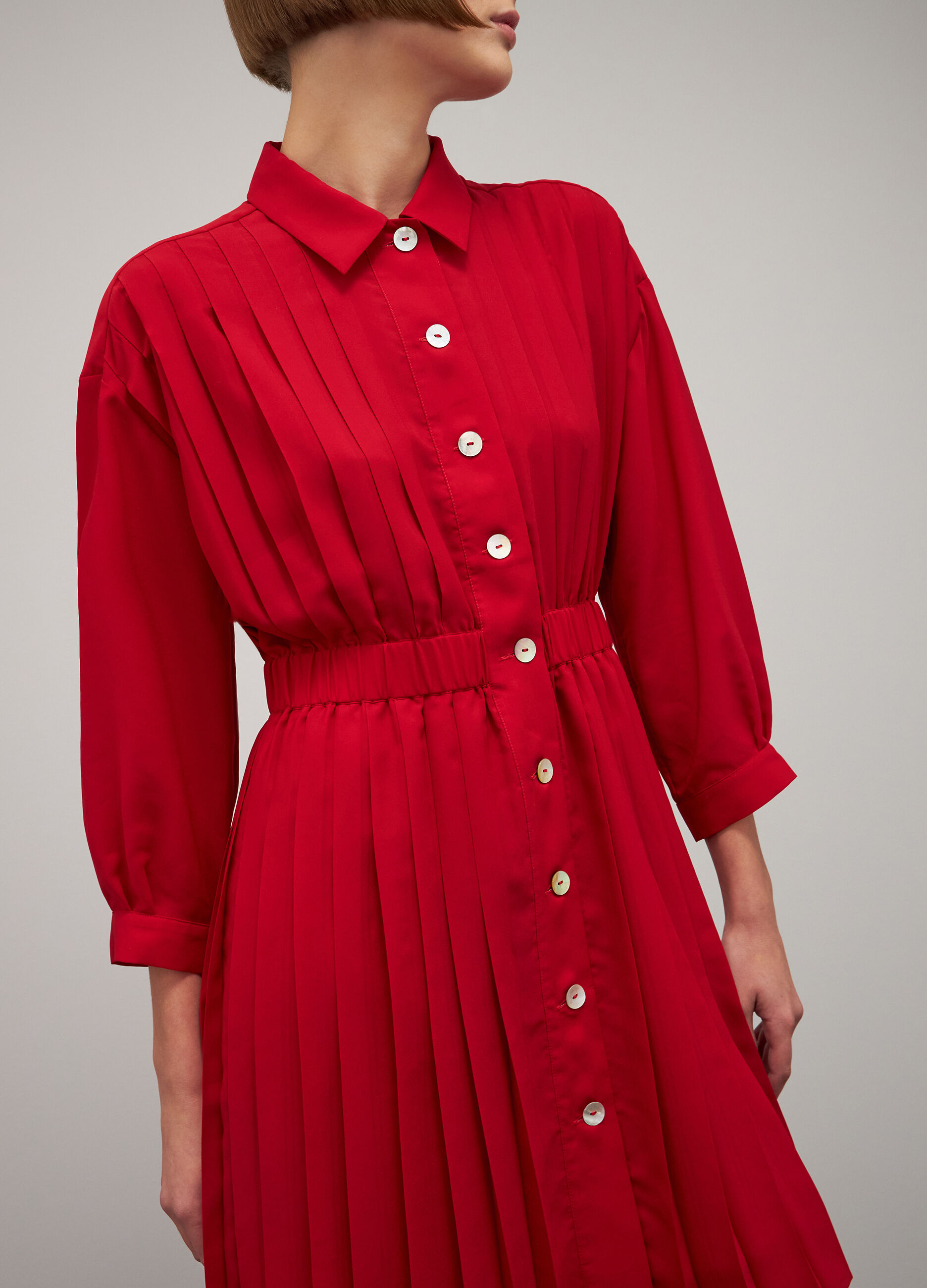 Red pleated dress_3