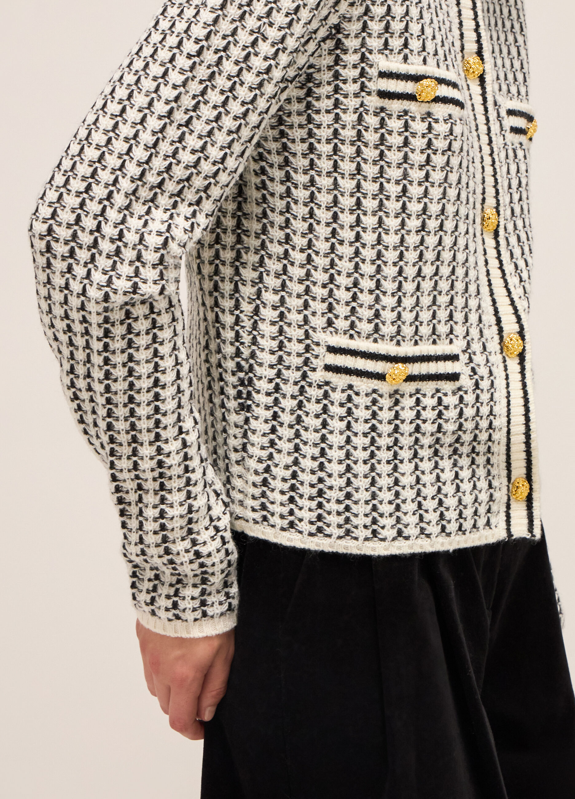 Two-tone knitted cardigan