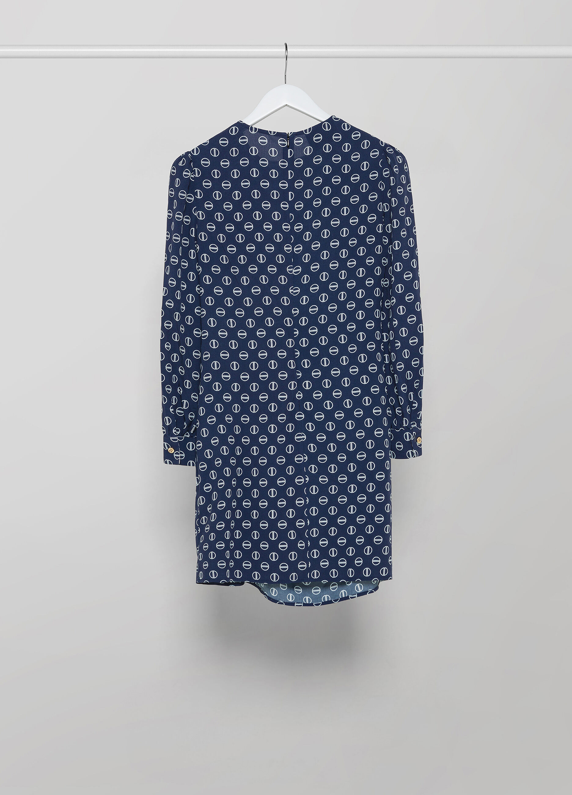 Short dress with gathered waist