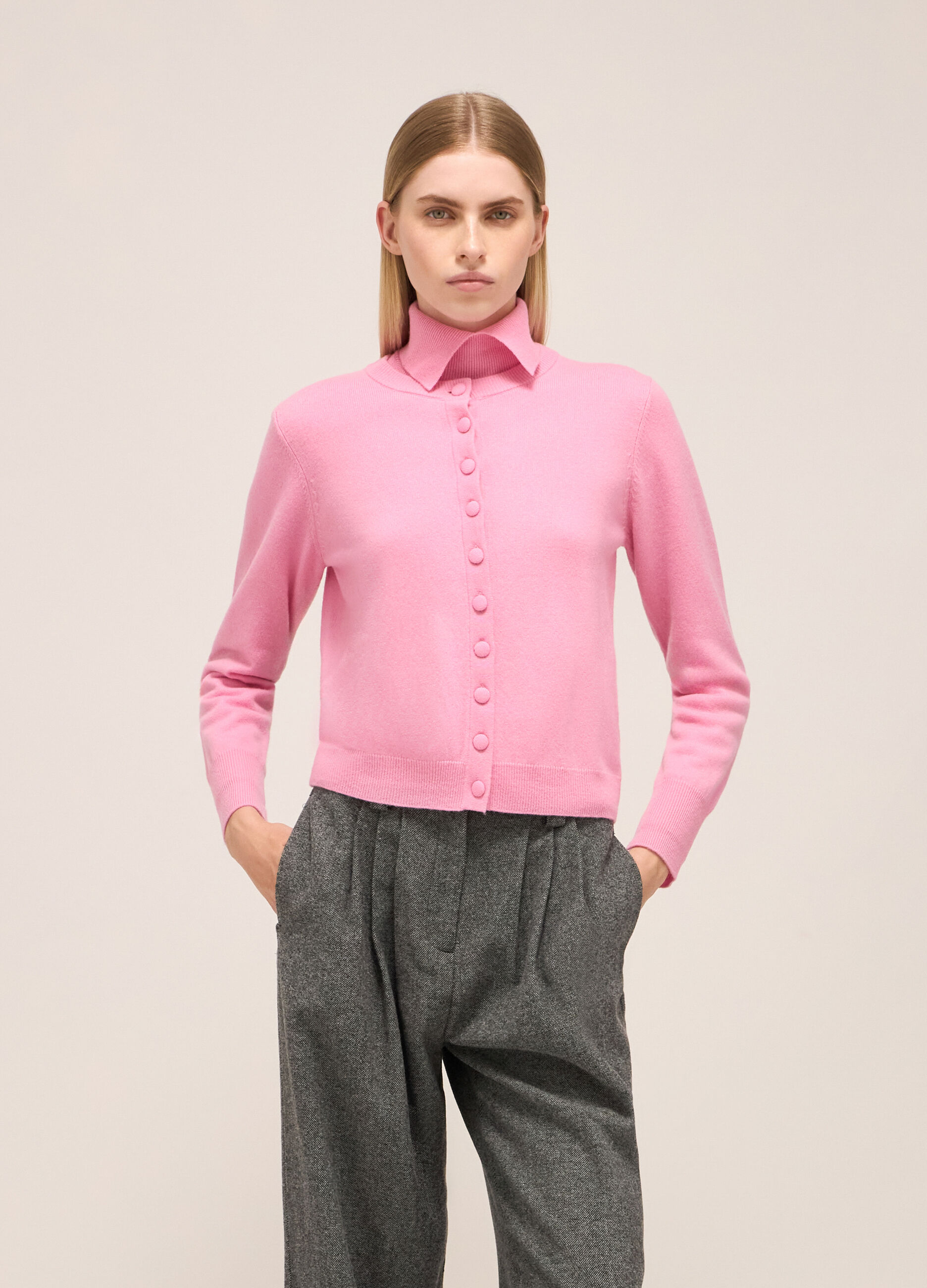 Knitted cardigan in merino wool  