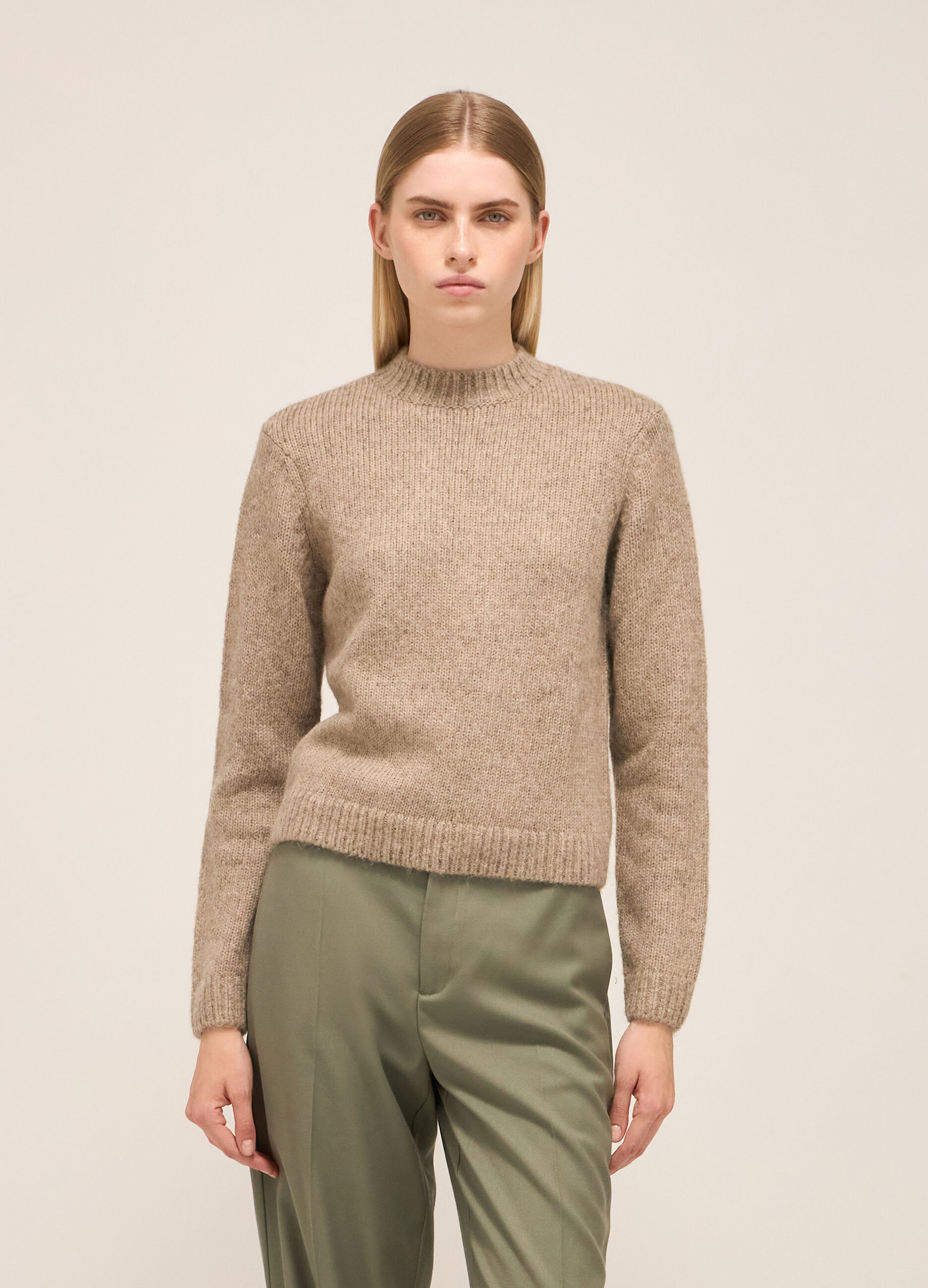 Knitted sweater with round neck in alpaca, wool and cotton