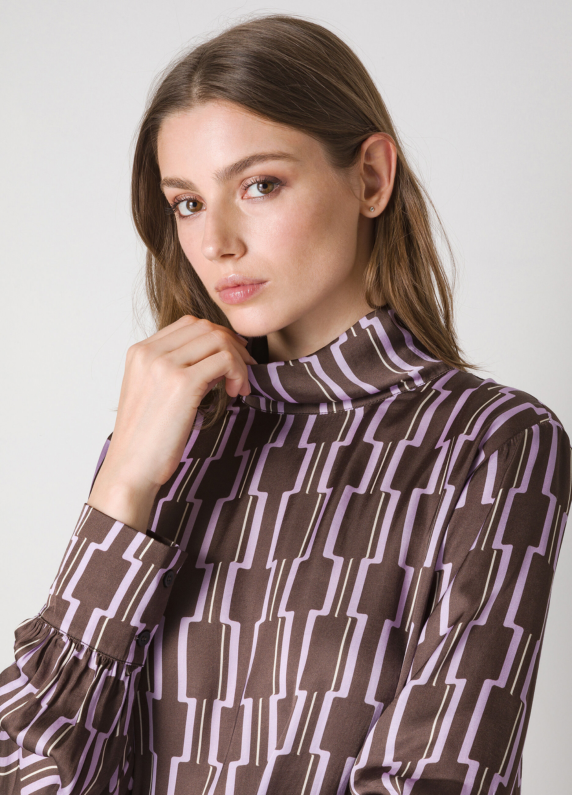 High neck blouse_2