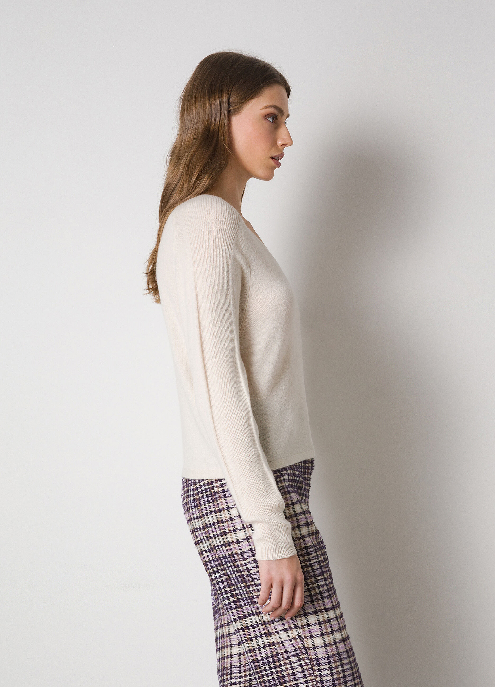 White cashmere blend tricot sweater