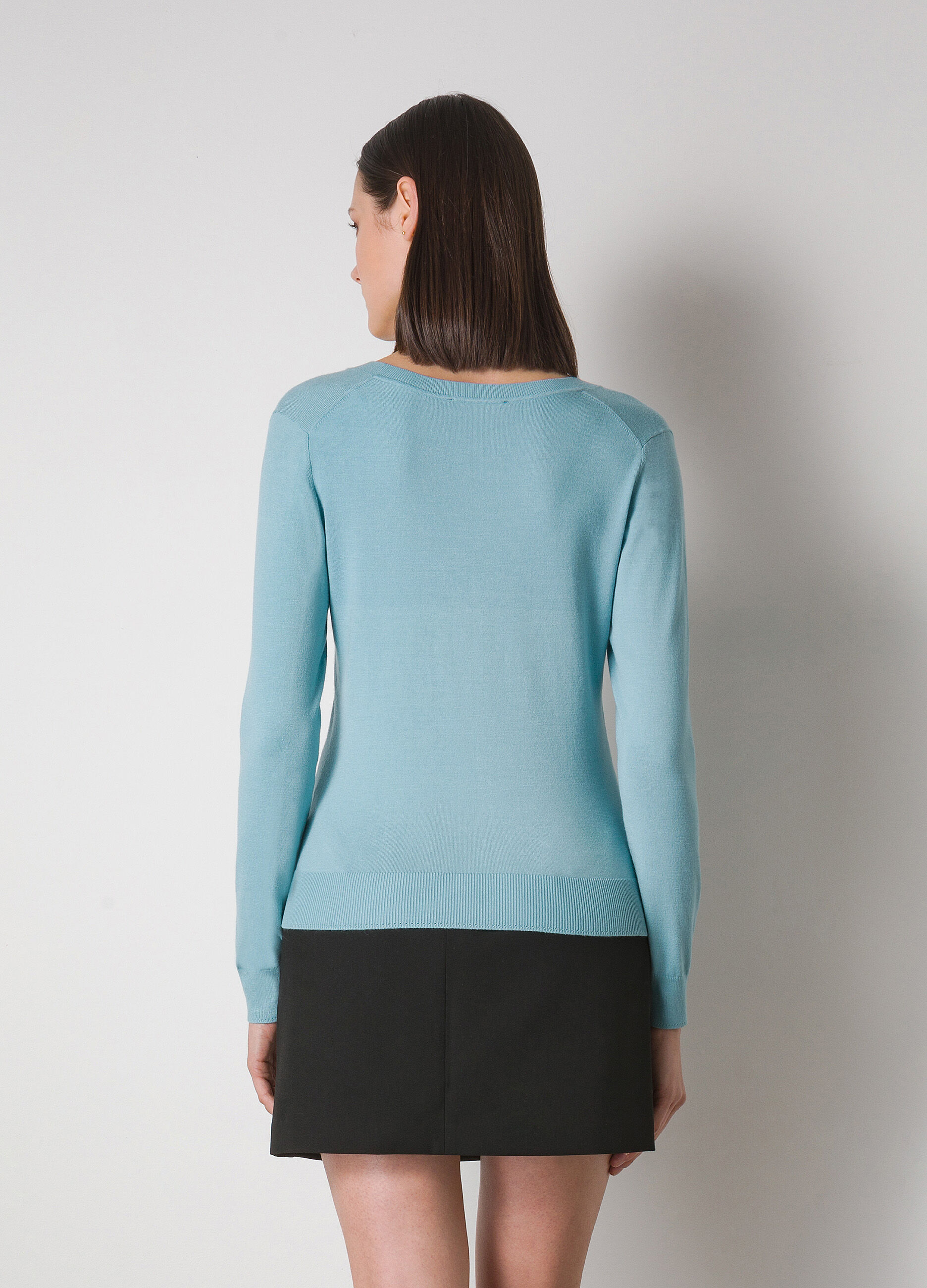 V-neck tricot