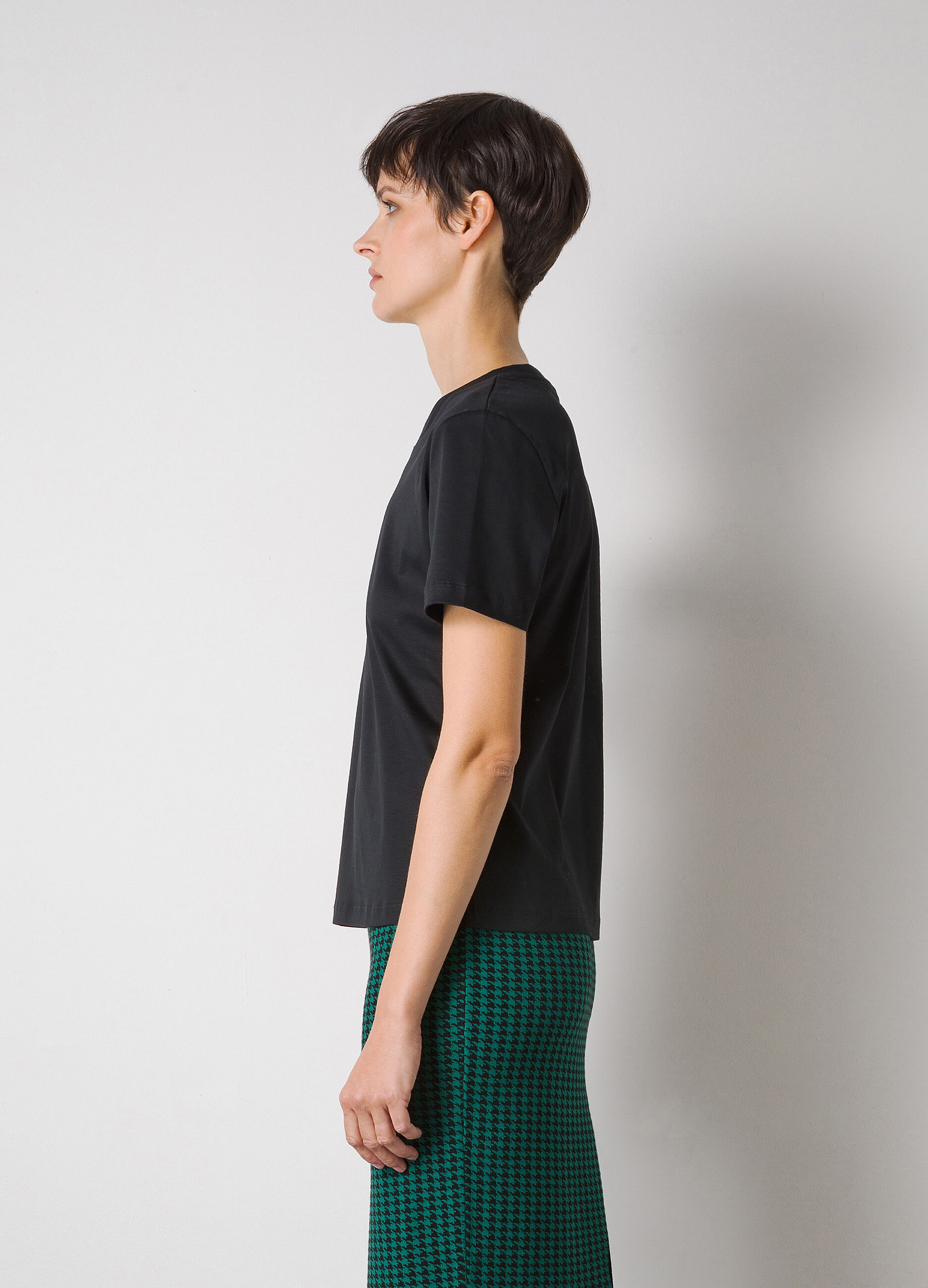 Black 100% cotton T-shirt