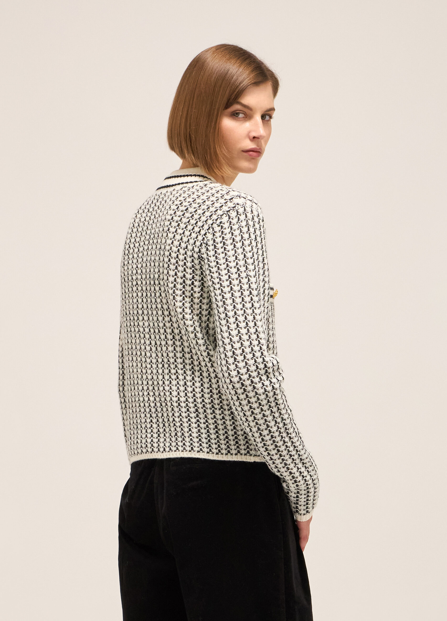 Two-tone knitted cardigan
