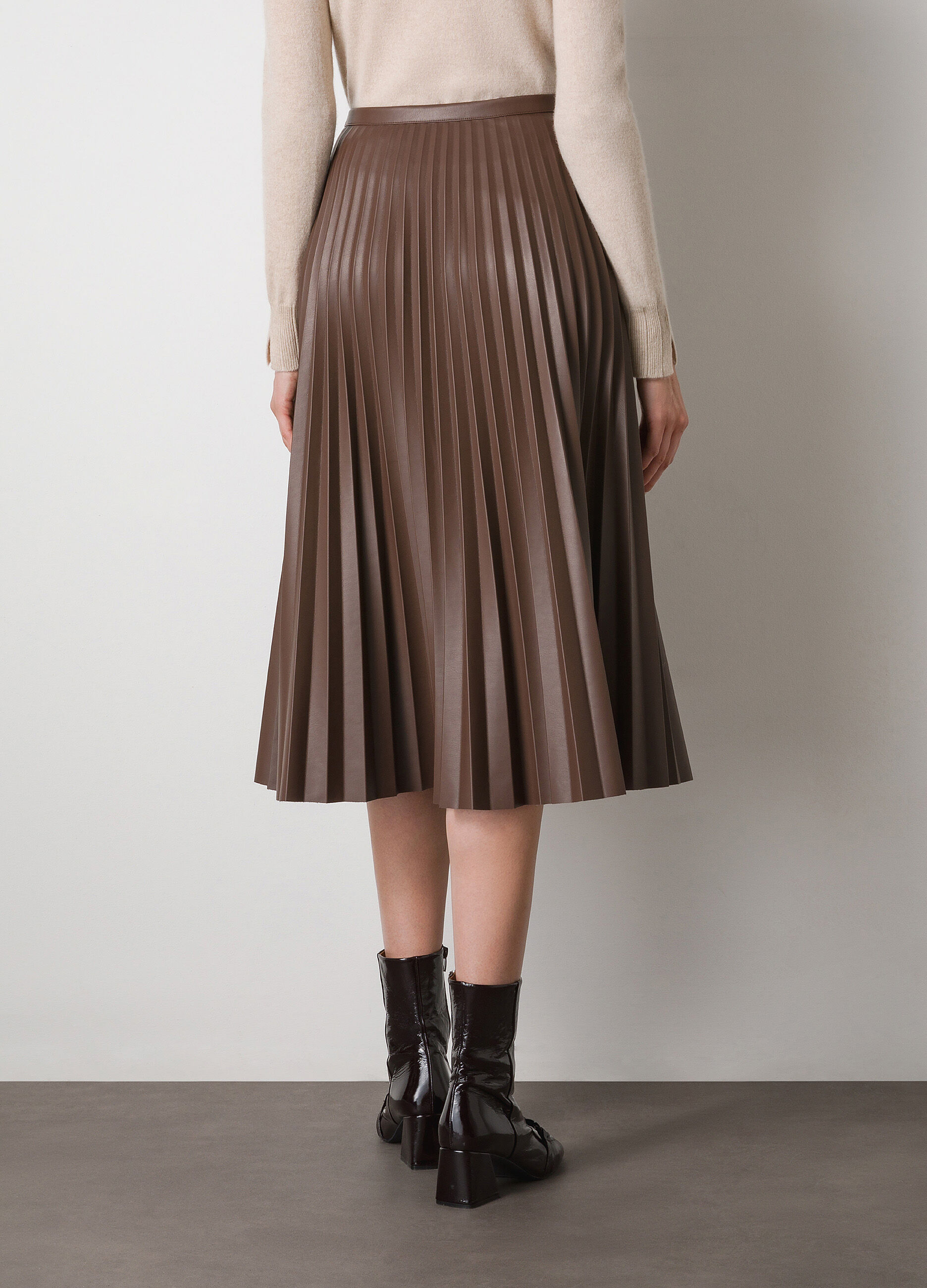Faux leather pleated skirt_1