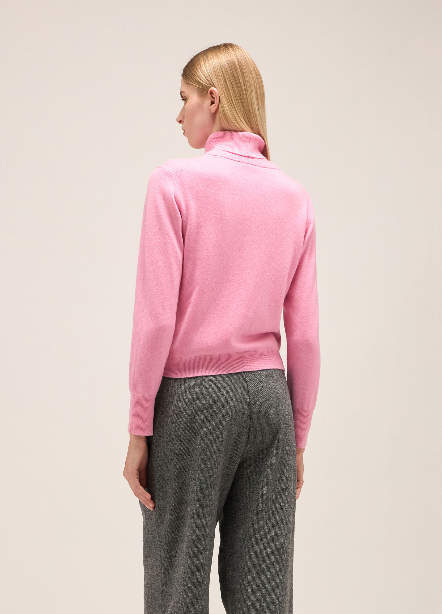 Knitted cardigan in merino wool  