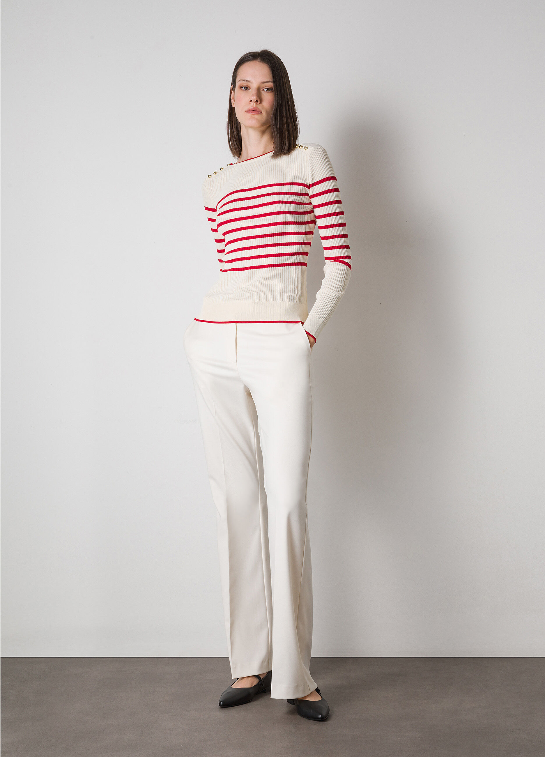 Striped ribbed tricot with buttons