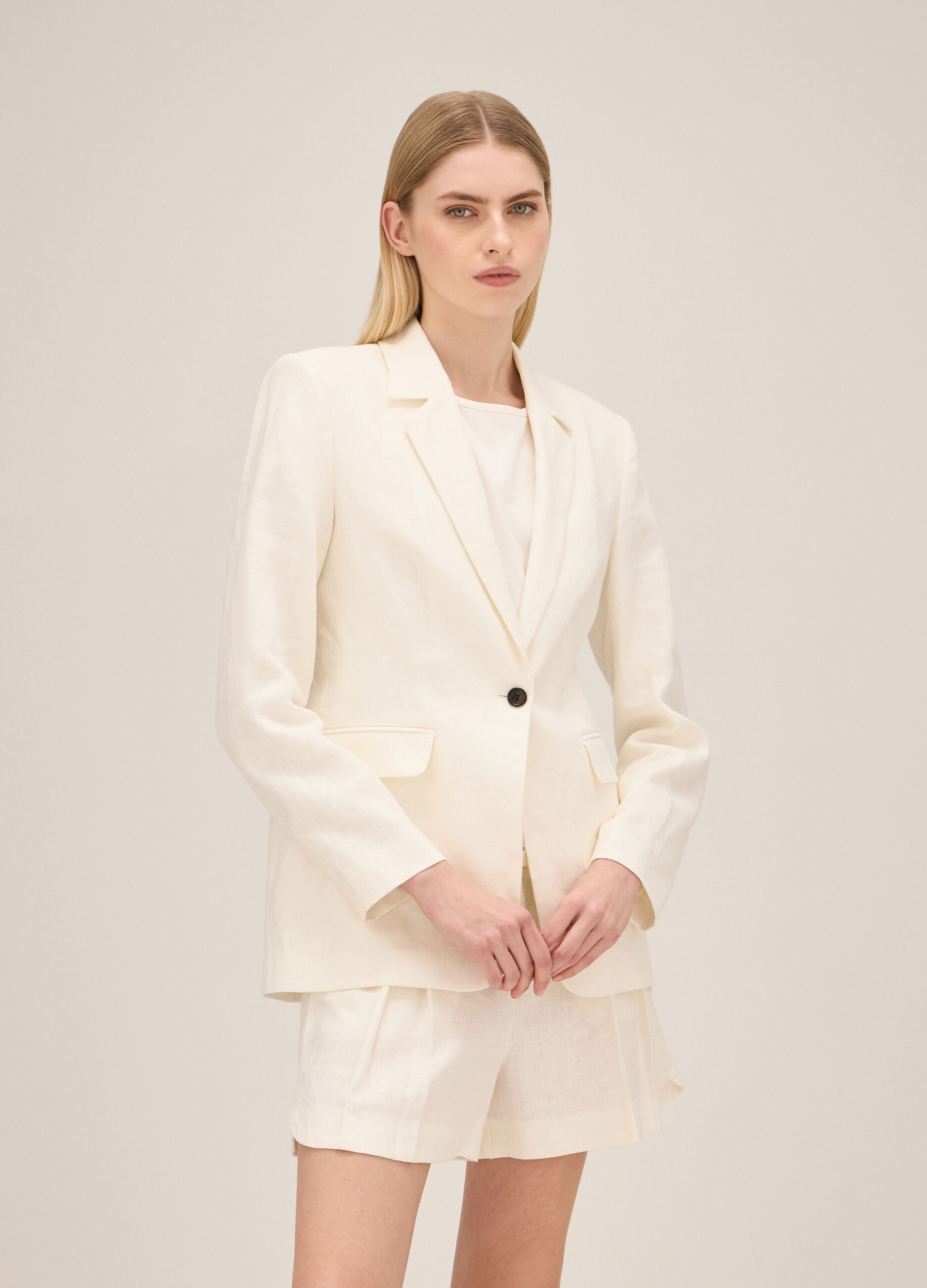 Linen blazer with single button_1