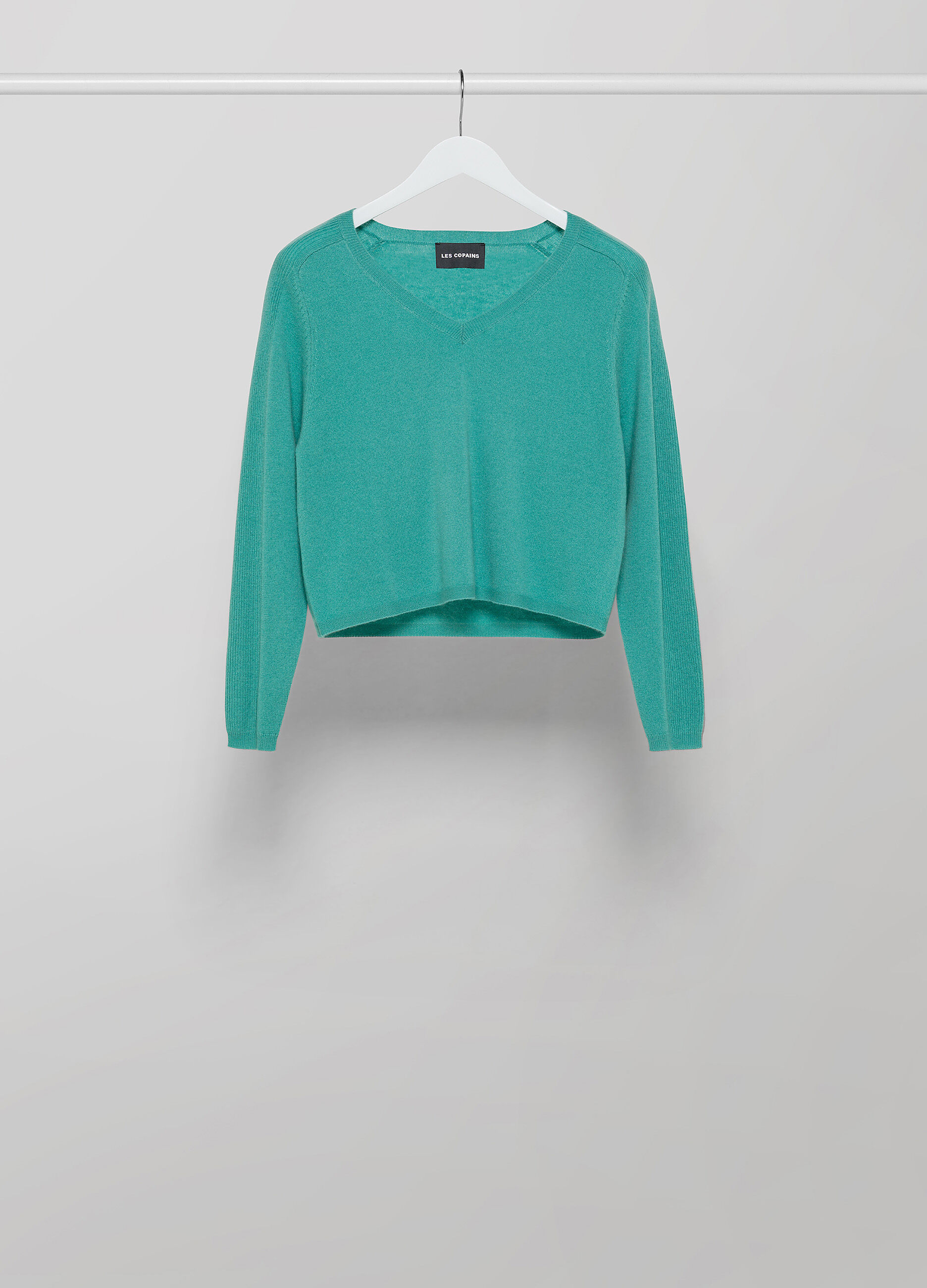 Cashmere blend tricot with V-neck